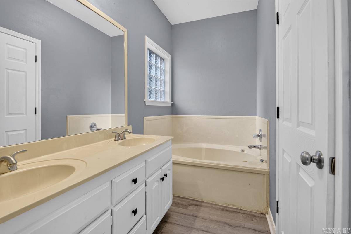 ROBINWOOD - Residential