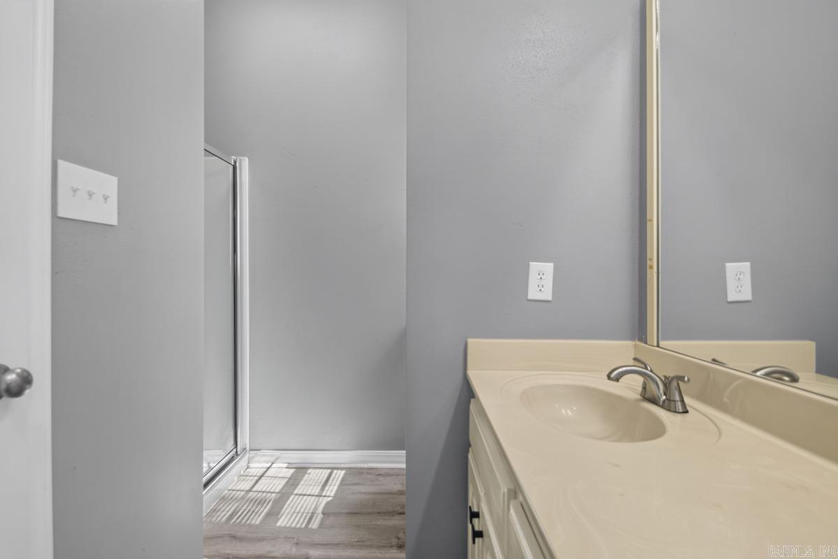 ROBINWOOD - Residential