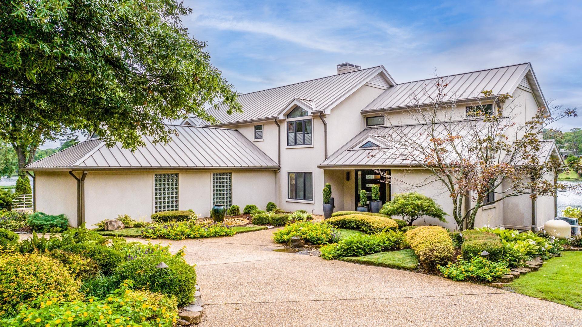 LAKEWOOD - Residential