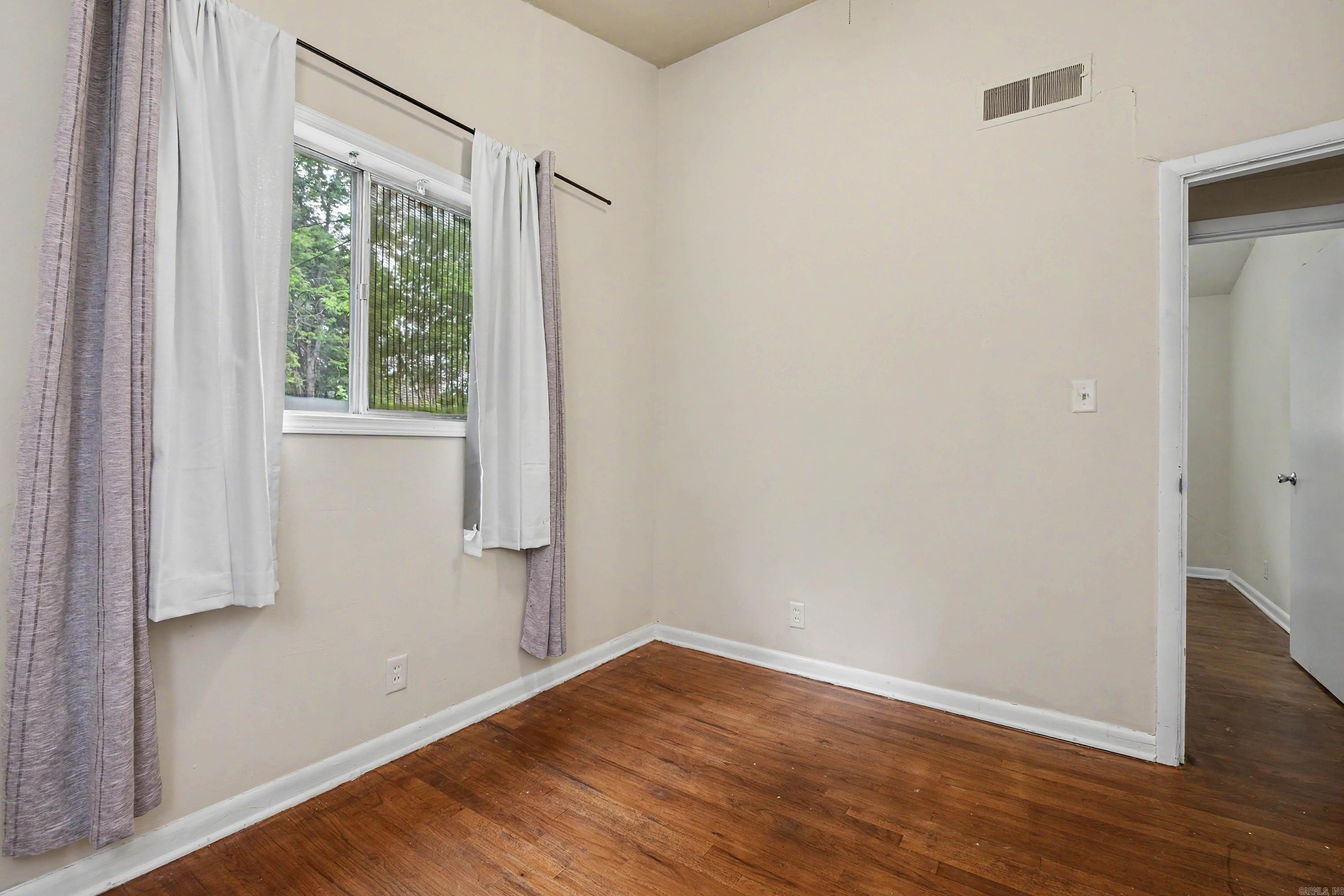 ADAMS - Residential