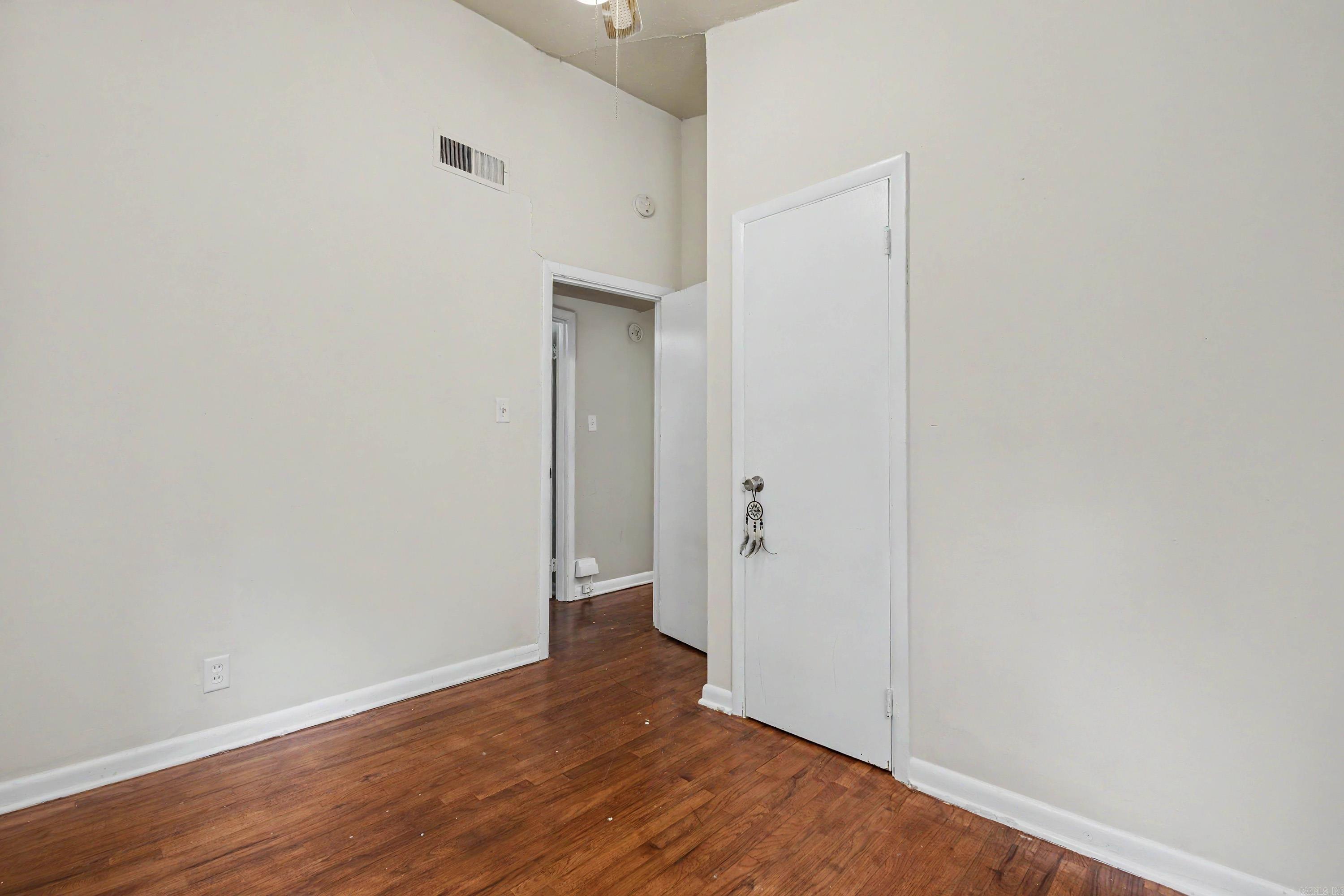 ADAMS - Residential
