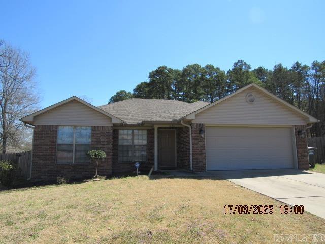Well maintained 3-bedroom split plan, all electric, recently installed laminate floors in living room, hallway, & master bedroom, recently painted interior, tile in all wet areas, appliances including refrigerator, washer & dryer, 2 car garage, 2-inch blinds throughout, oversized fenced backyard. Small pet negotiable with a non-refundable pet deposit. Available Now! ***PLEASE NOTE WE DO NOT ADVERTISE ON CRAIGSLIST OR FACEBOOK. ANY LISTING OF OURS SEEN IS A SCAM!!!***