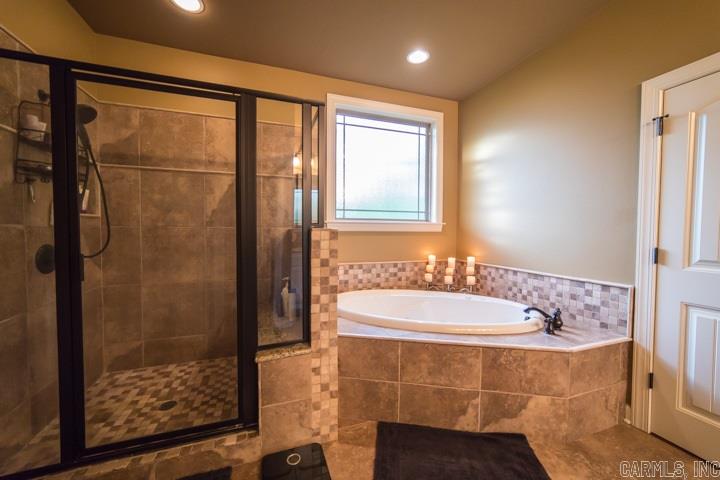MAUMELLE VALLEY ESTATES - Residential