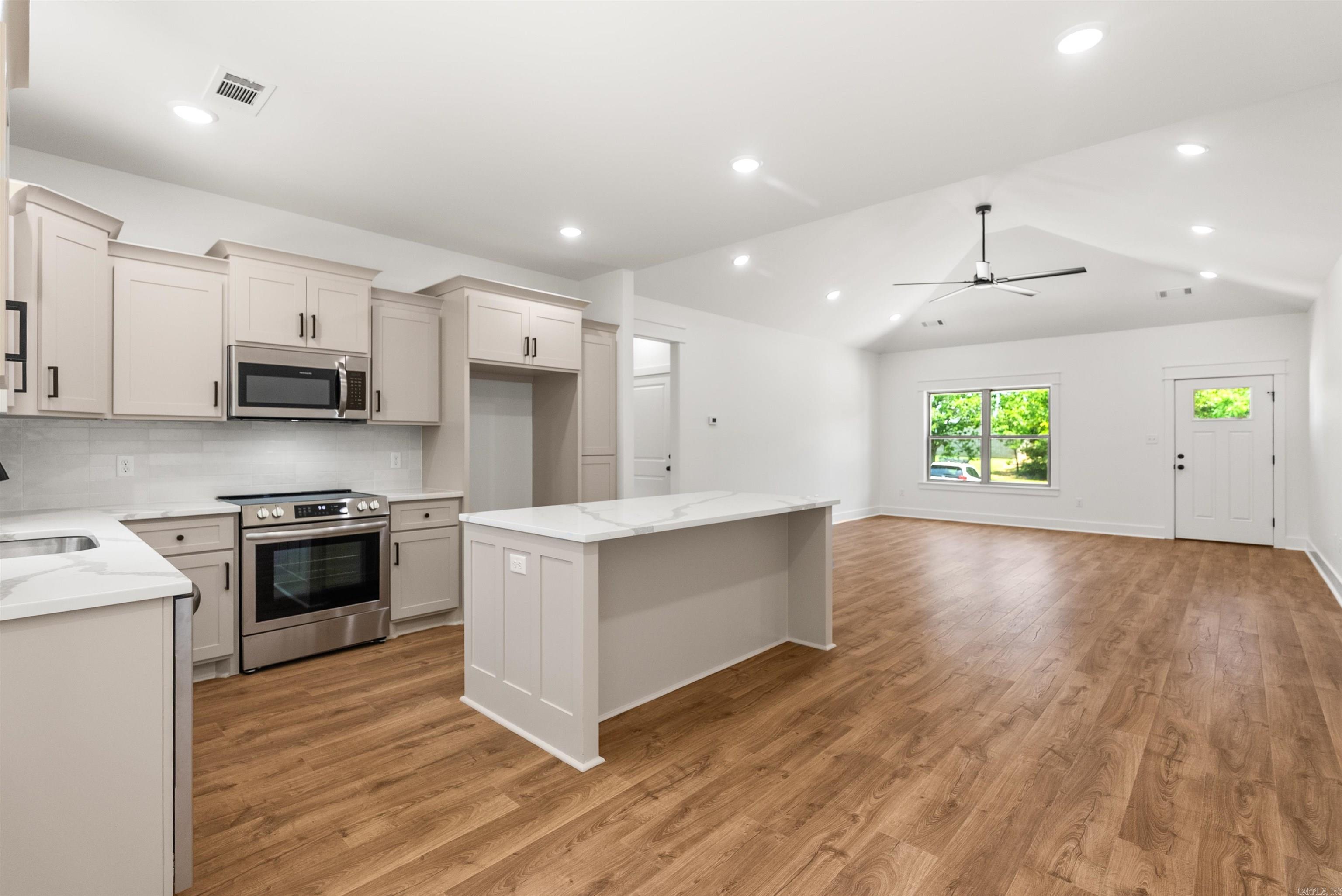 SUMMERLYN SUBDIVISION - Residential