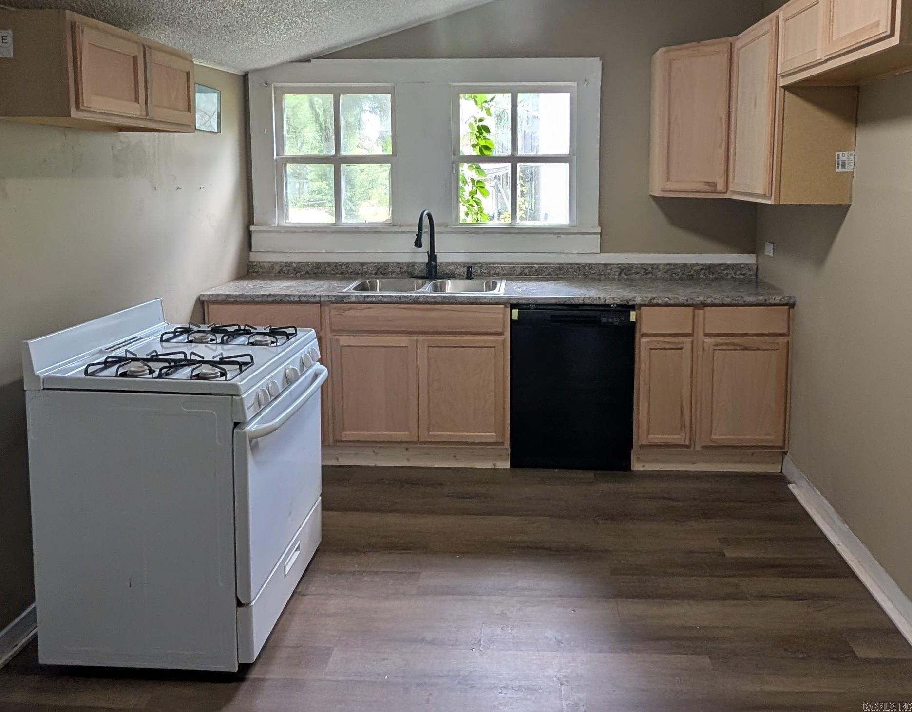 McNeil - Residential