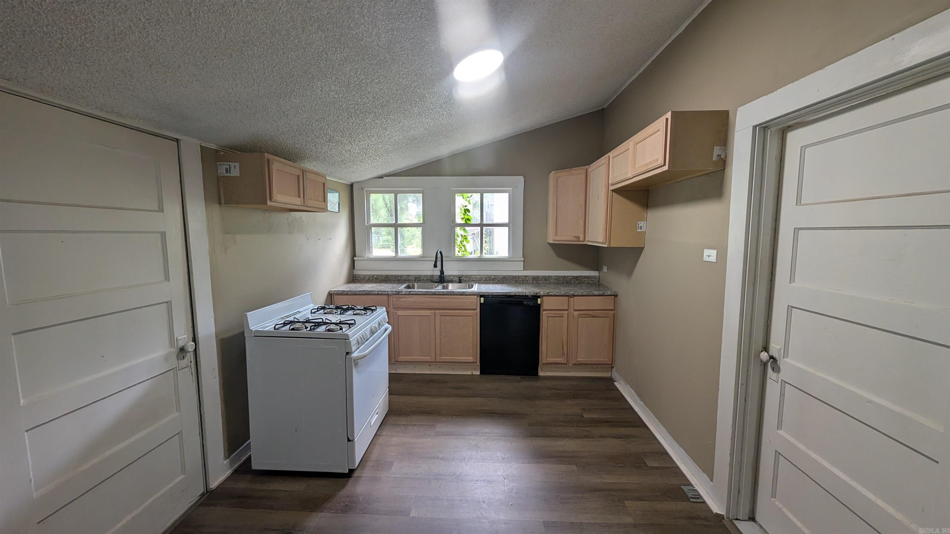 McNeil - Residential