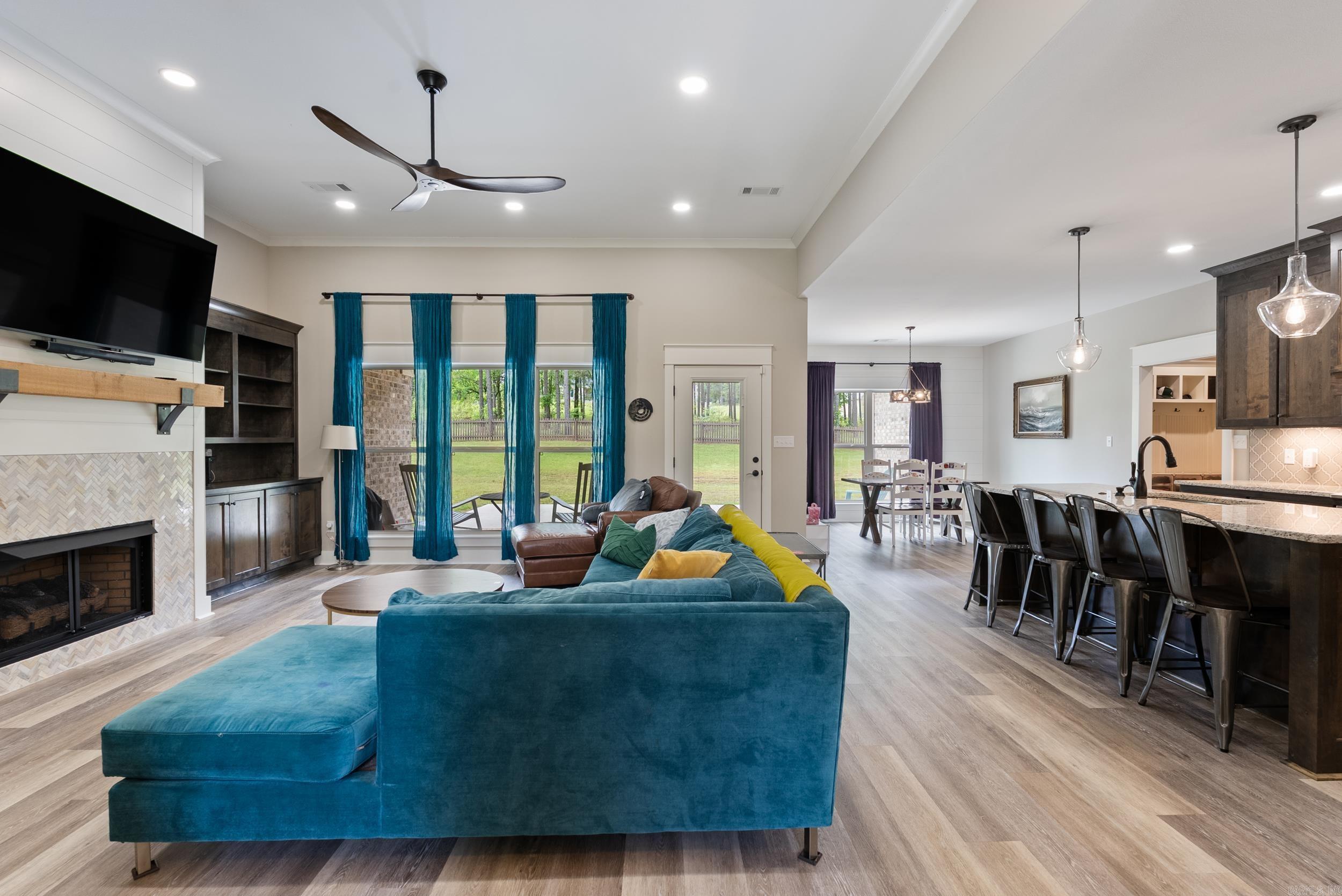 REPUBLICAN VALLEY ESTATES - Residential