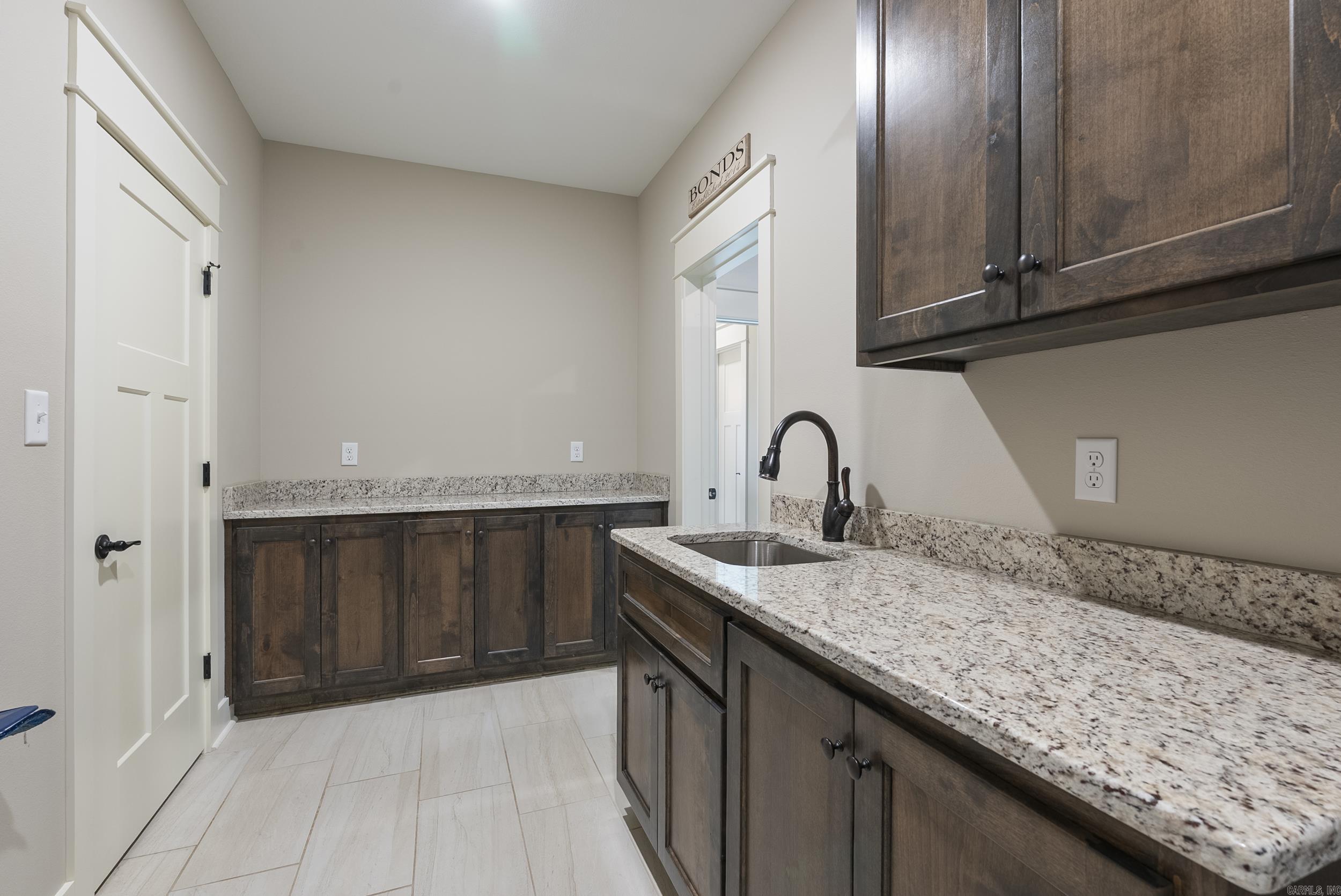 REPUBLICAN VALLEY ESTATES - Residential