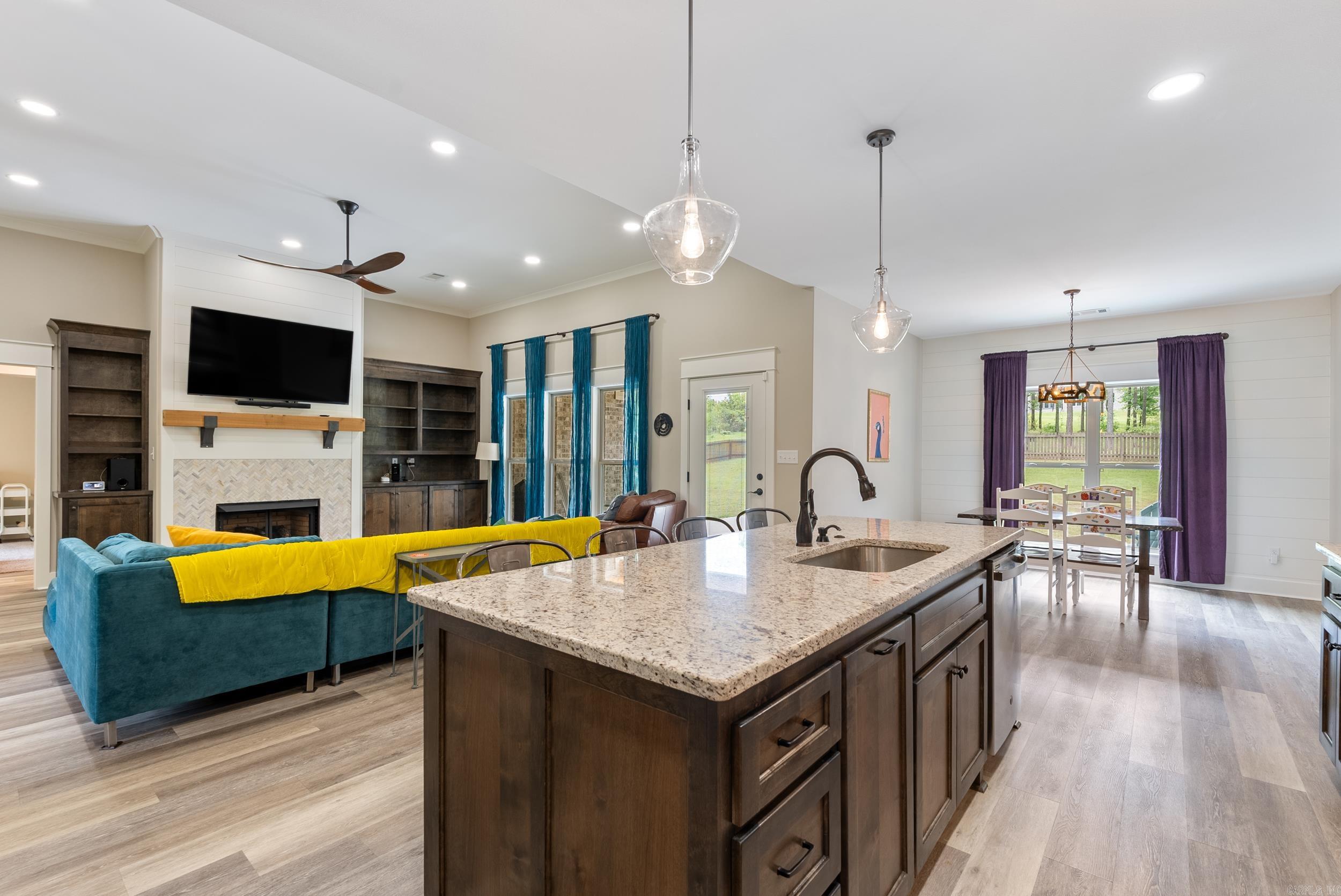 REPUBLICAN VALLEY ESTATES - Residential