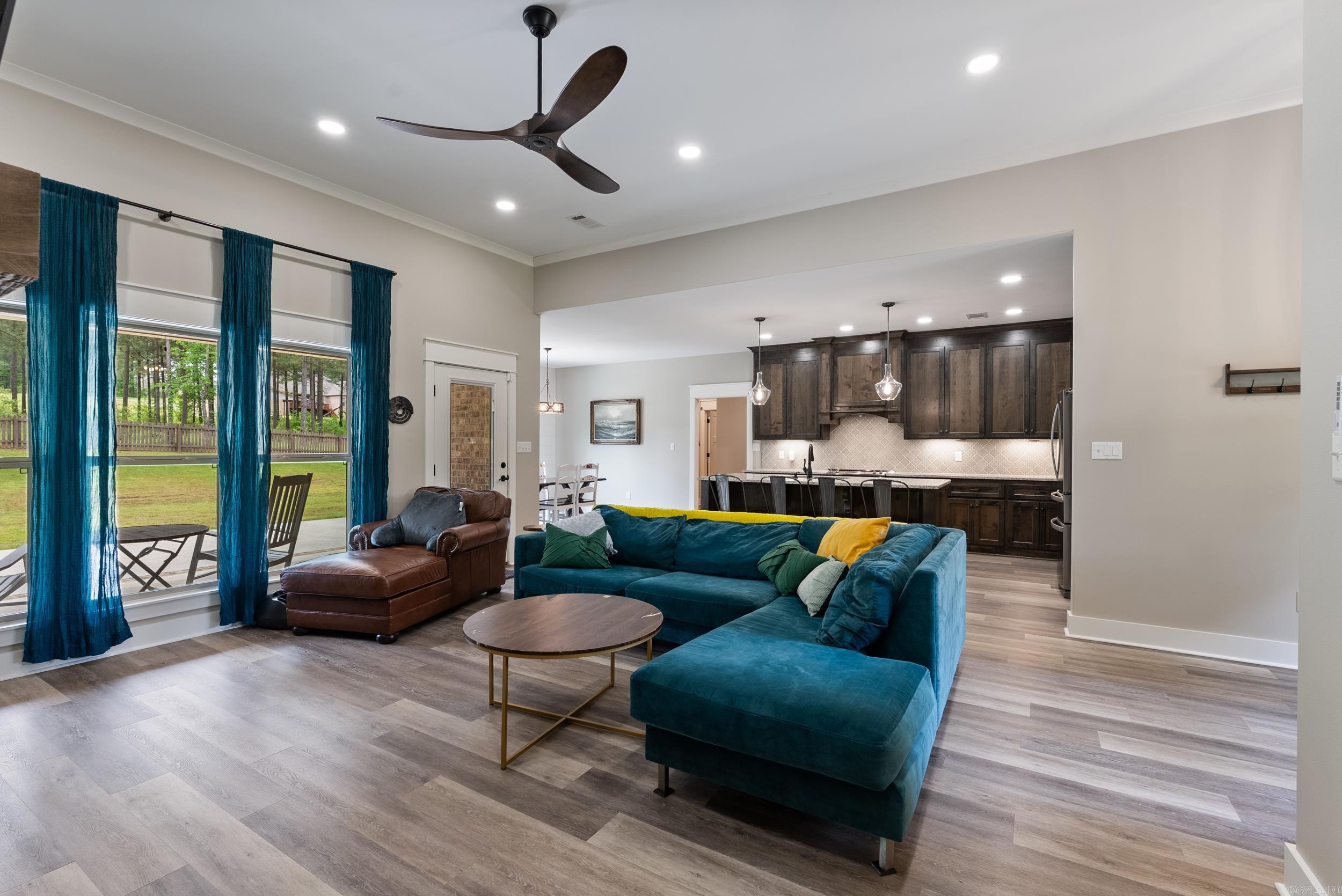 REPUBLICAN VALLEY ESTATES - Residential
