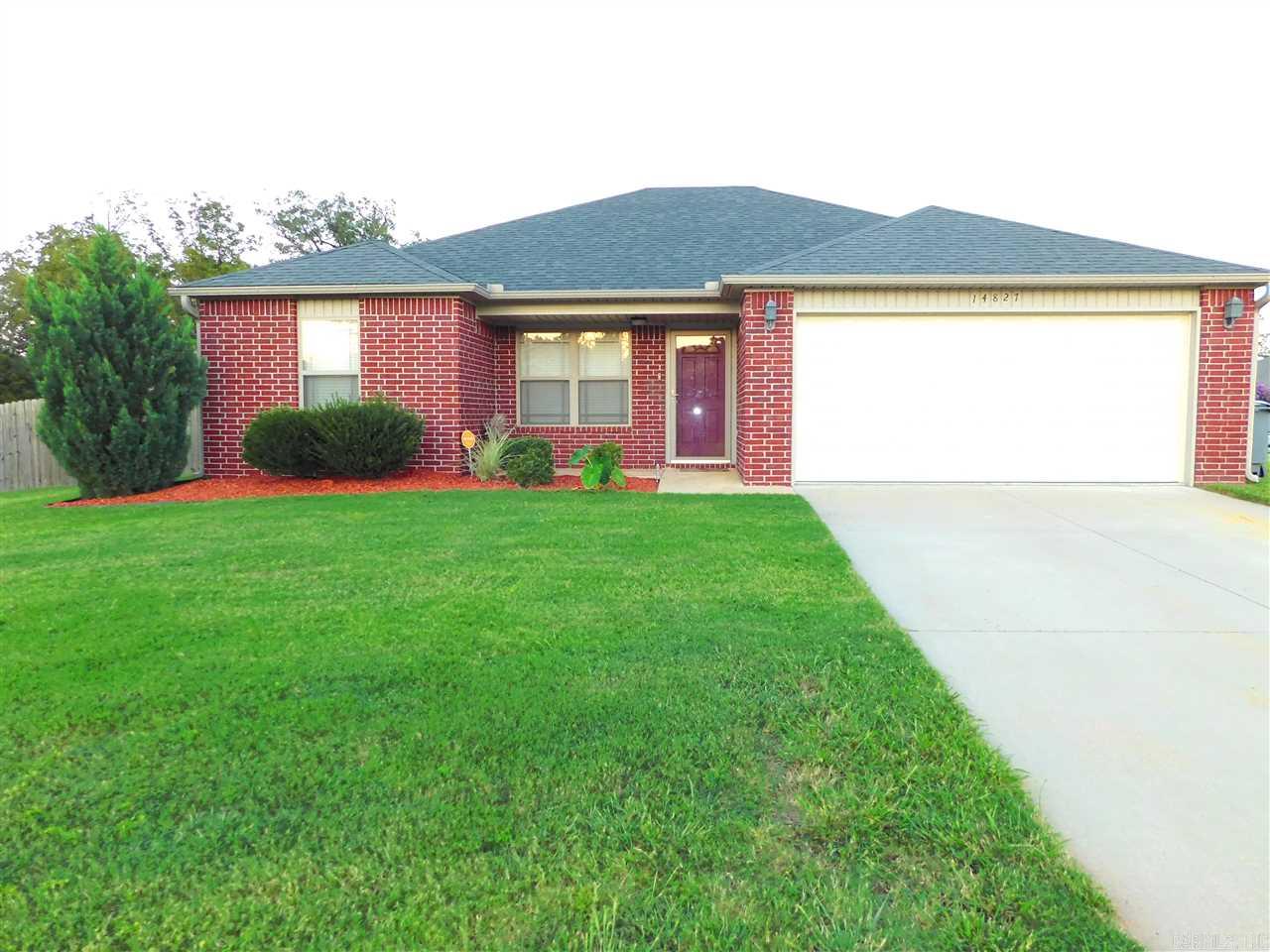 LIKE NEW HOME - Only 5 Years Old! Your LIKE NEW home features: a spacious corner lot, vaulted ceiling and laminate wood flooring in family room, tray ceiling in split master bedroom with huge walk-in closet and double vanities, crown molding, and archway package for extra character! Your LIKE NEW home sits on a level lot with a fully fenced, private backyard. Your LIKE NEW home is in Bryant School Zone, Qualifies for $0 down payment via RD and you are near The Outlets of Little Rock, Bass Pro Shop and More!