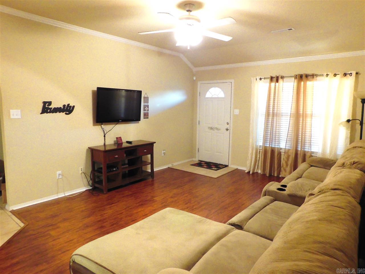 PARKWAY MEADOWS - Residential