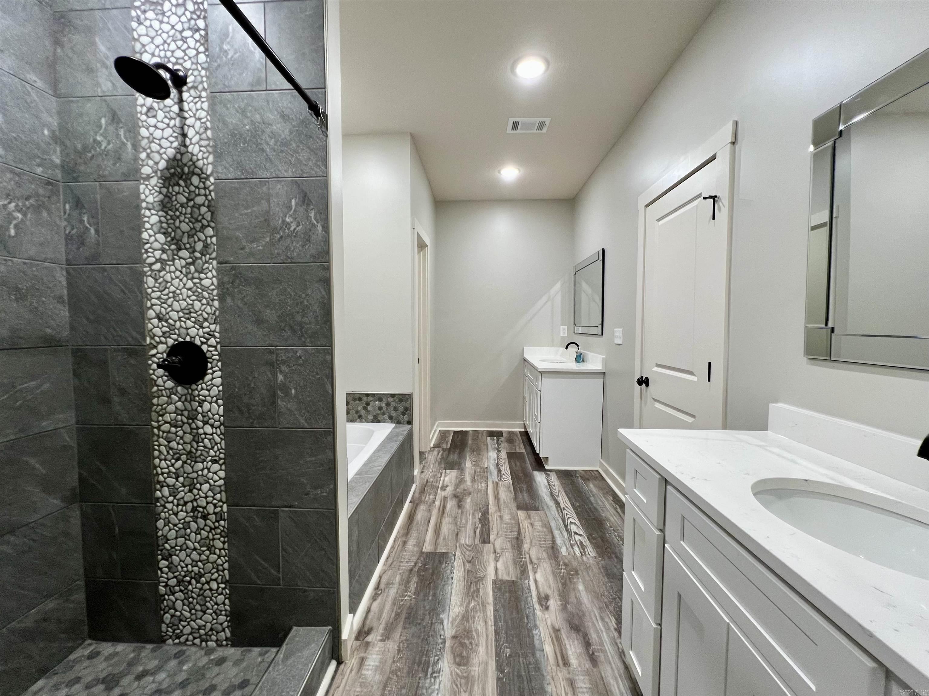 STELLA ESTATES - Residential