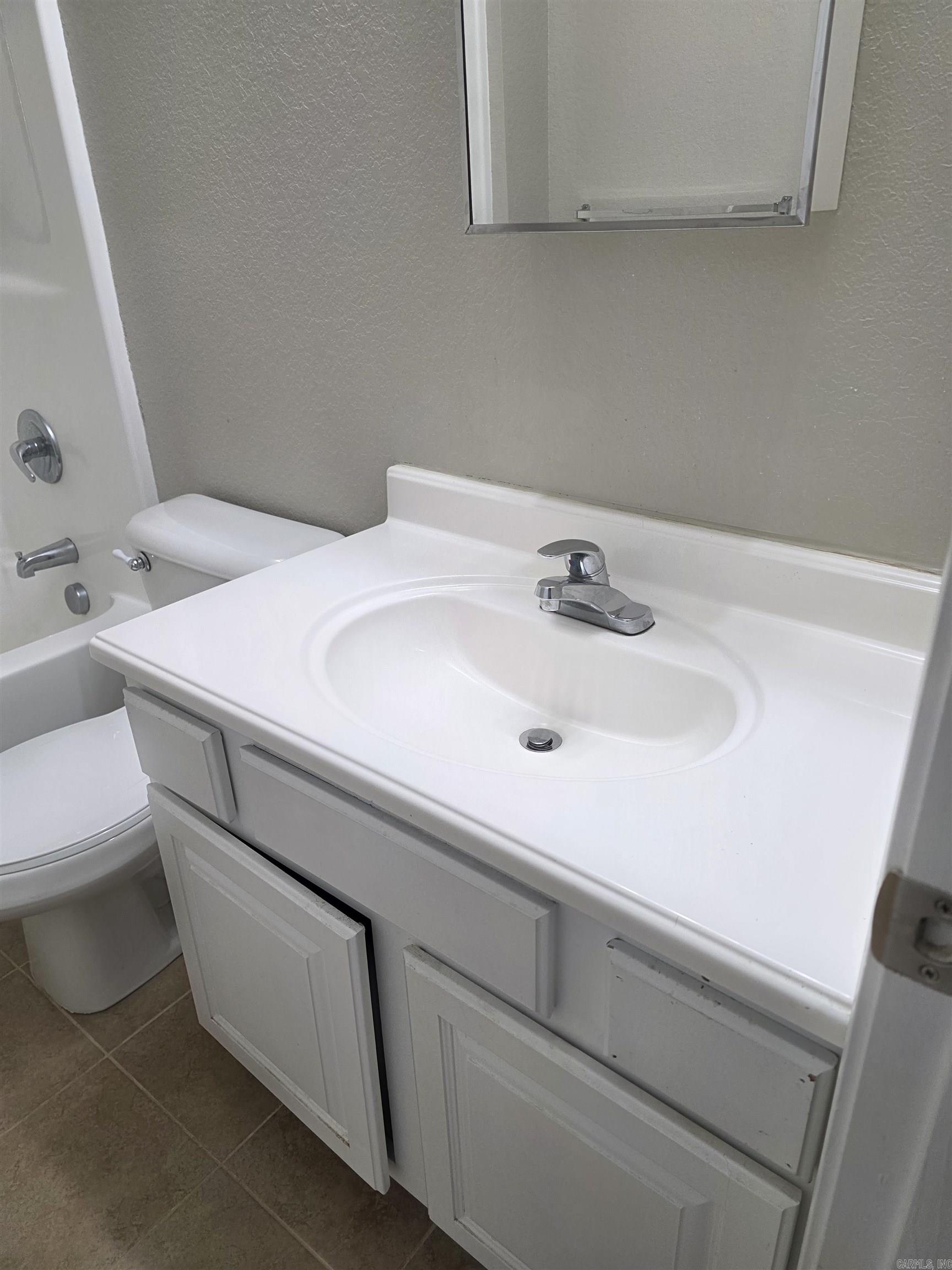 CAMRY COURT - Residential Lease