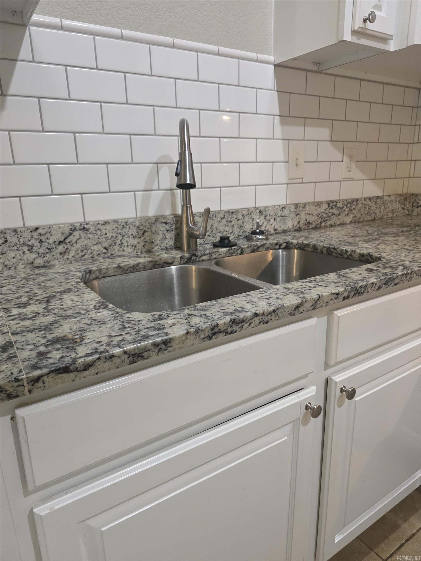 CAMRY COURT - Residential Lease