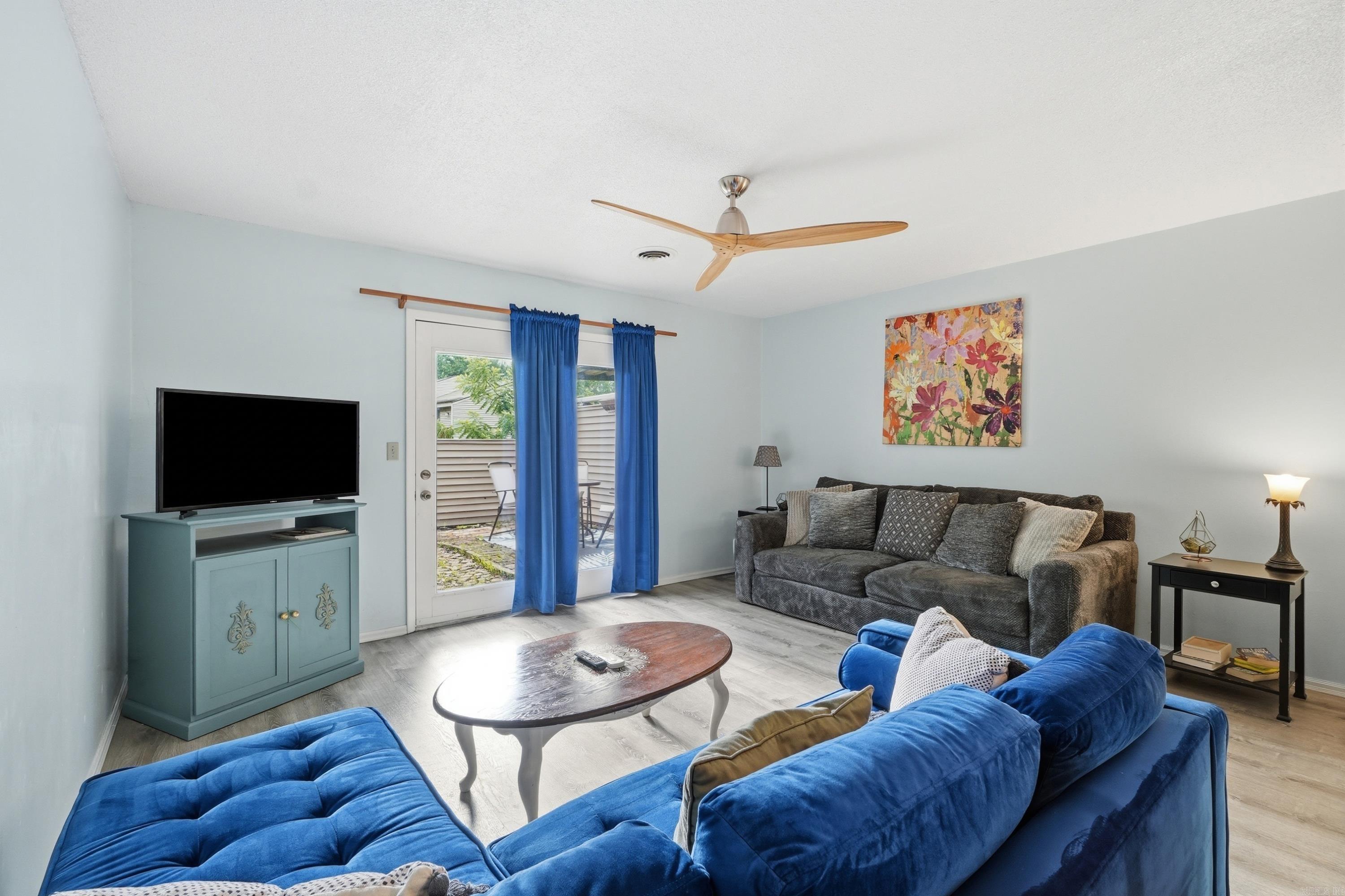 LAKEWOOD HILLS CONDO - Residential