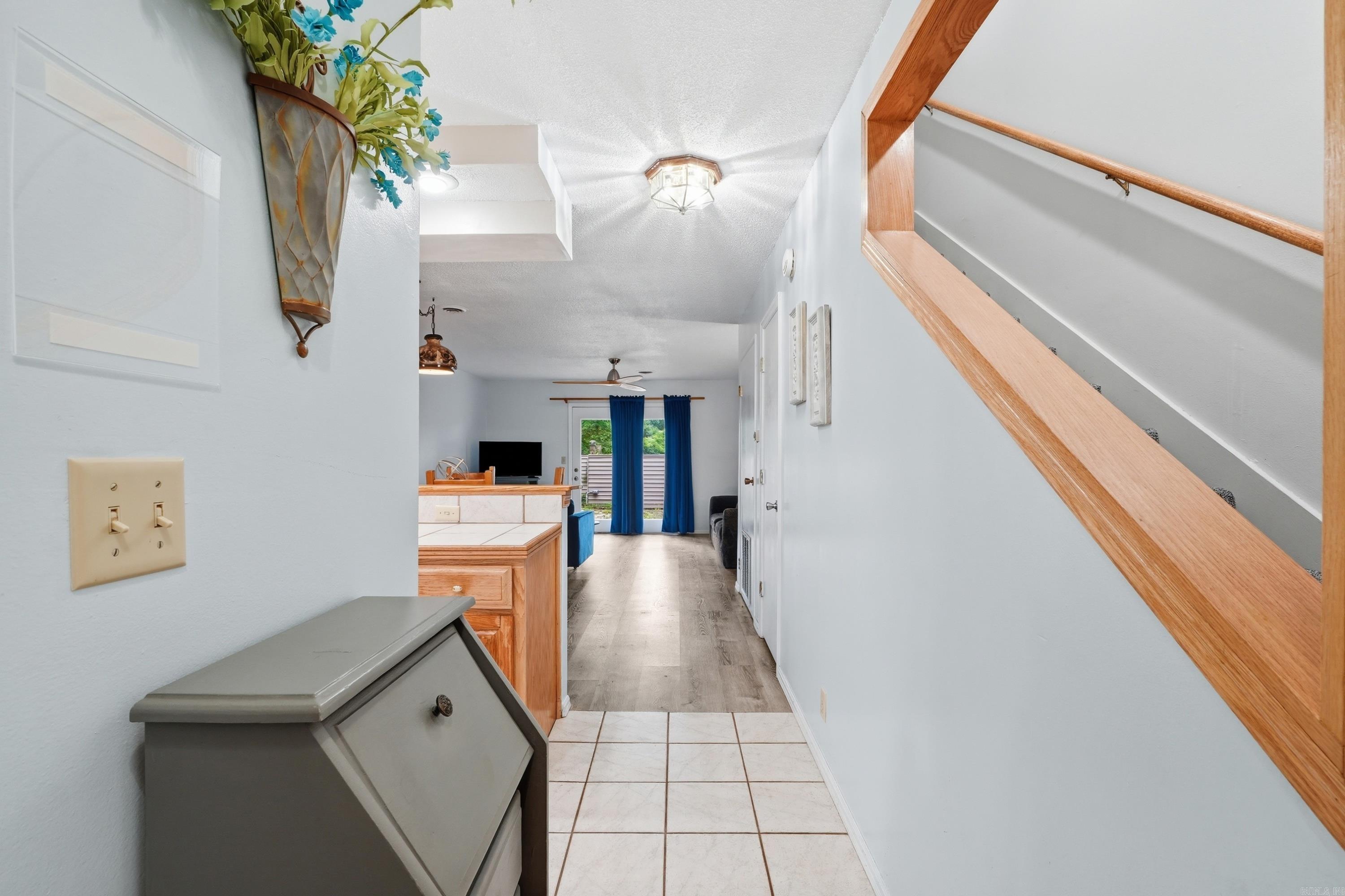 LAKEWOOD HILLS CONDO - Residential