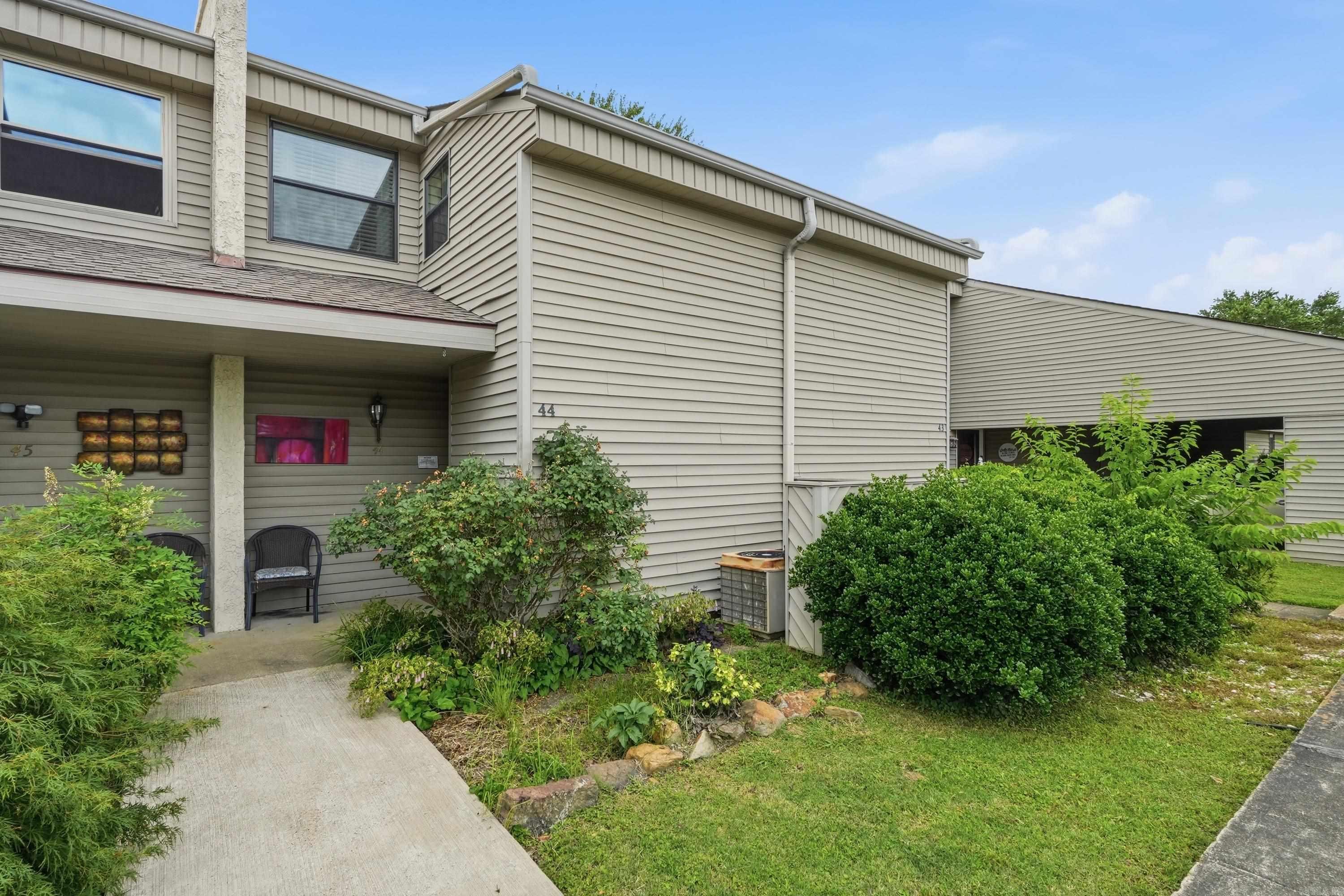 LAKEWOOD HILLS CONDO - Residential