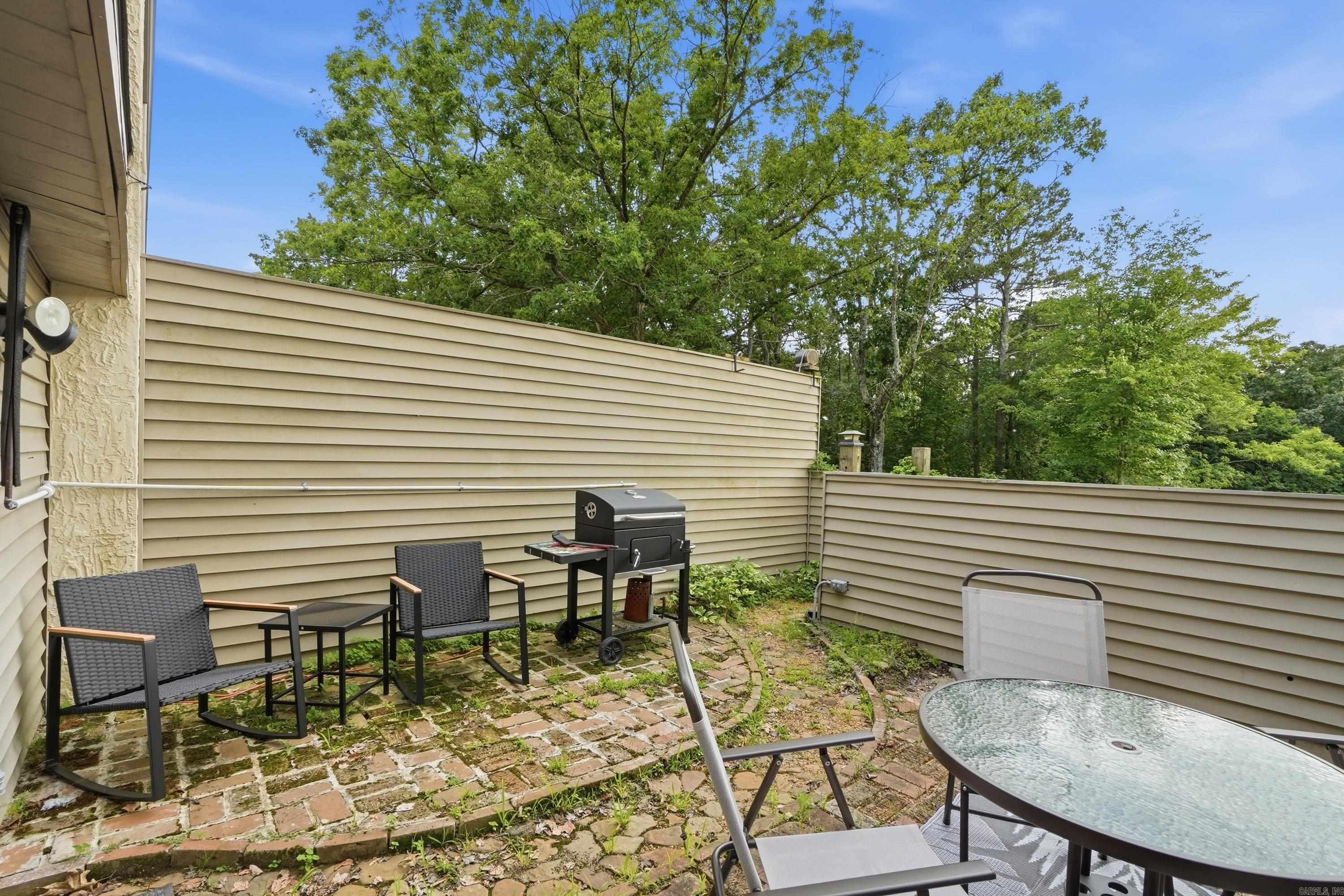 LAKEWOOD HILLS CONDO - Residential