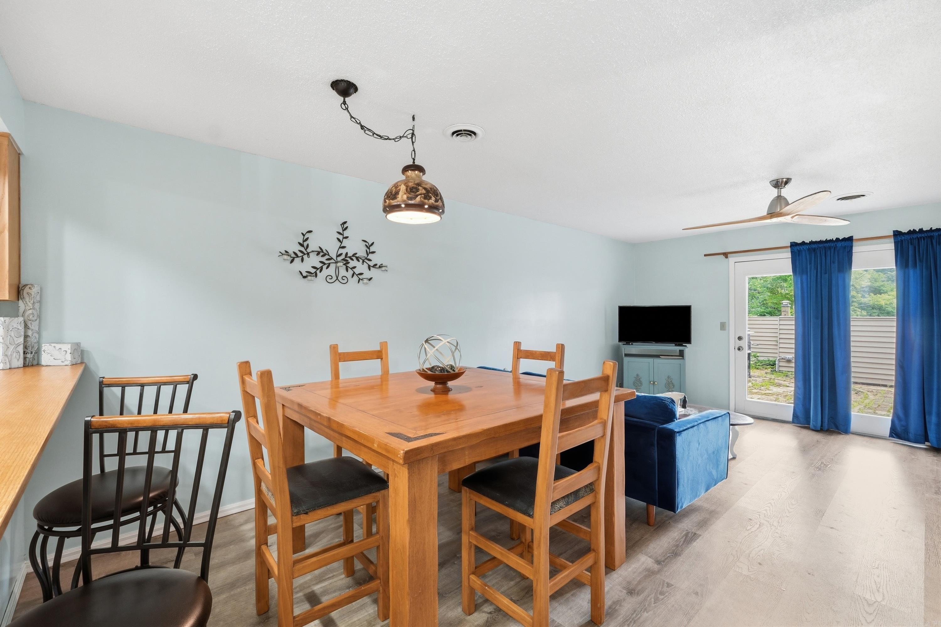 LAKEWOOD HILLS CONDO - Residential
