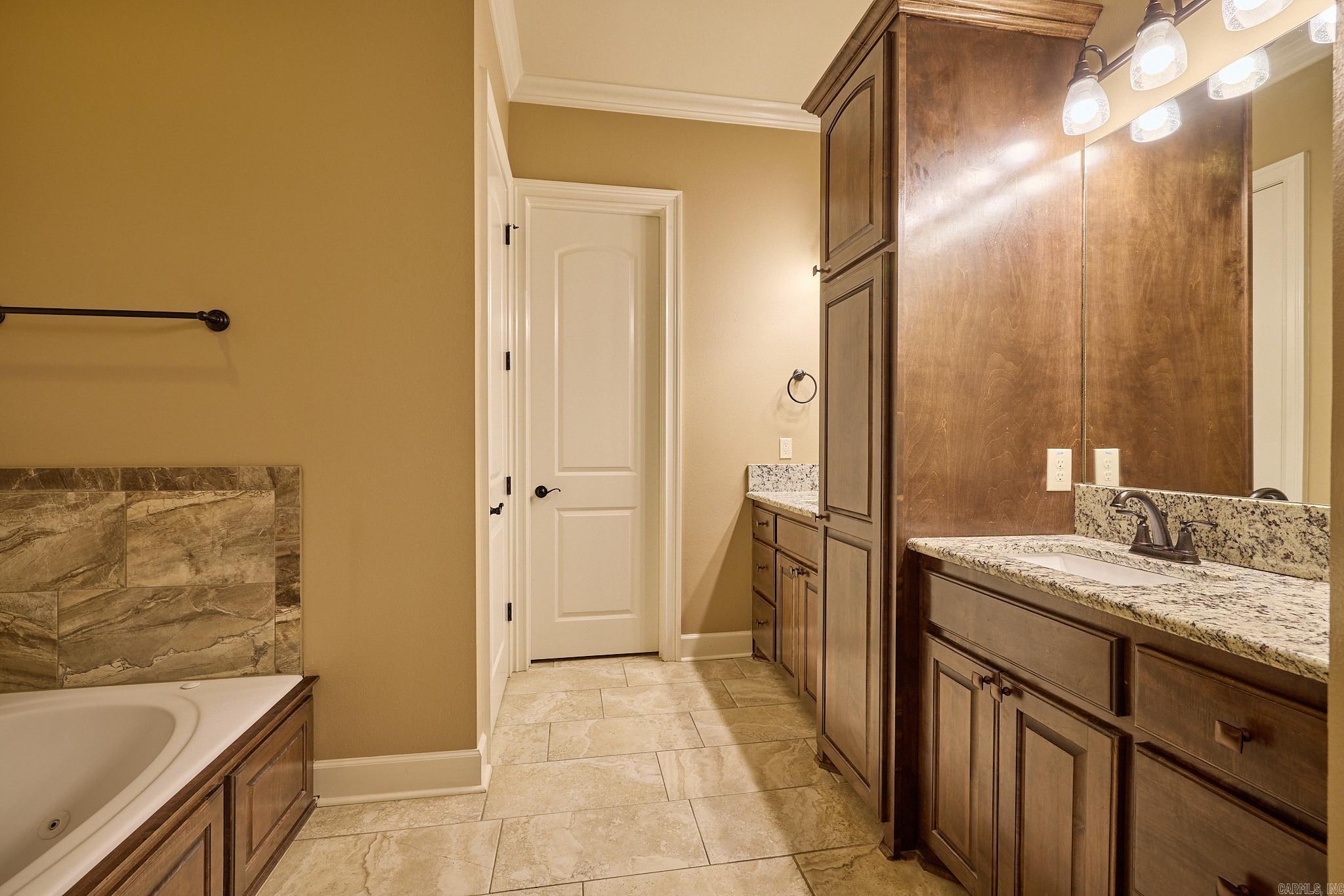 HUNTER CROSSING - Residential