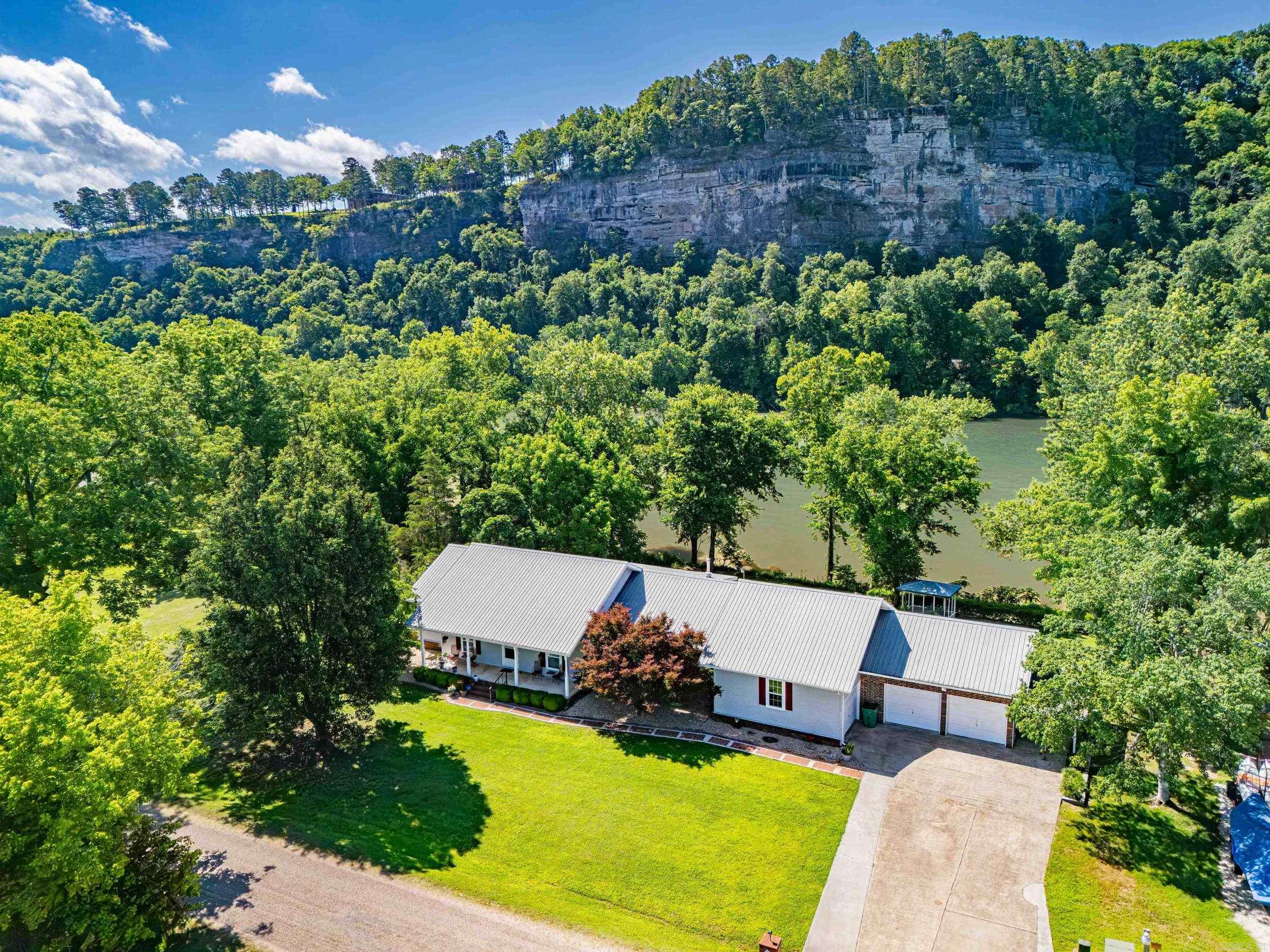 PORTERFIELD ESTATES - Residential