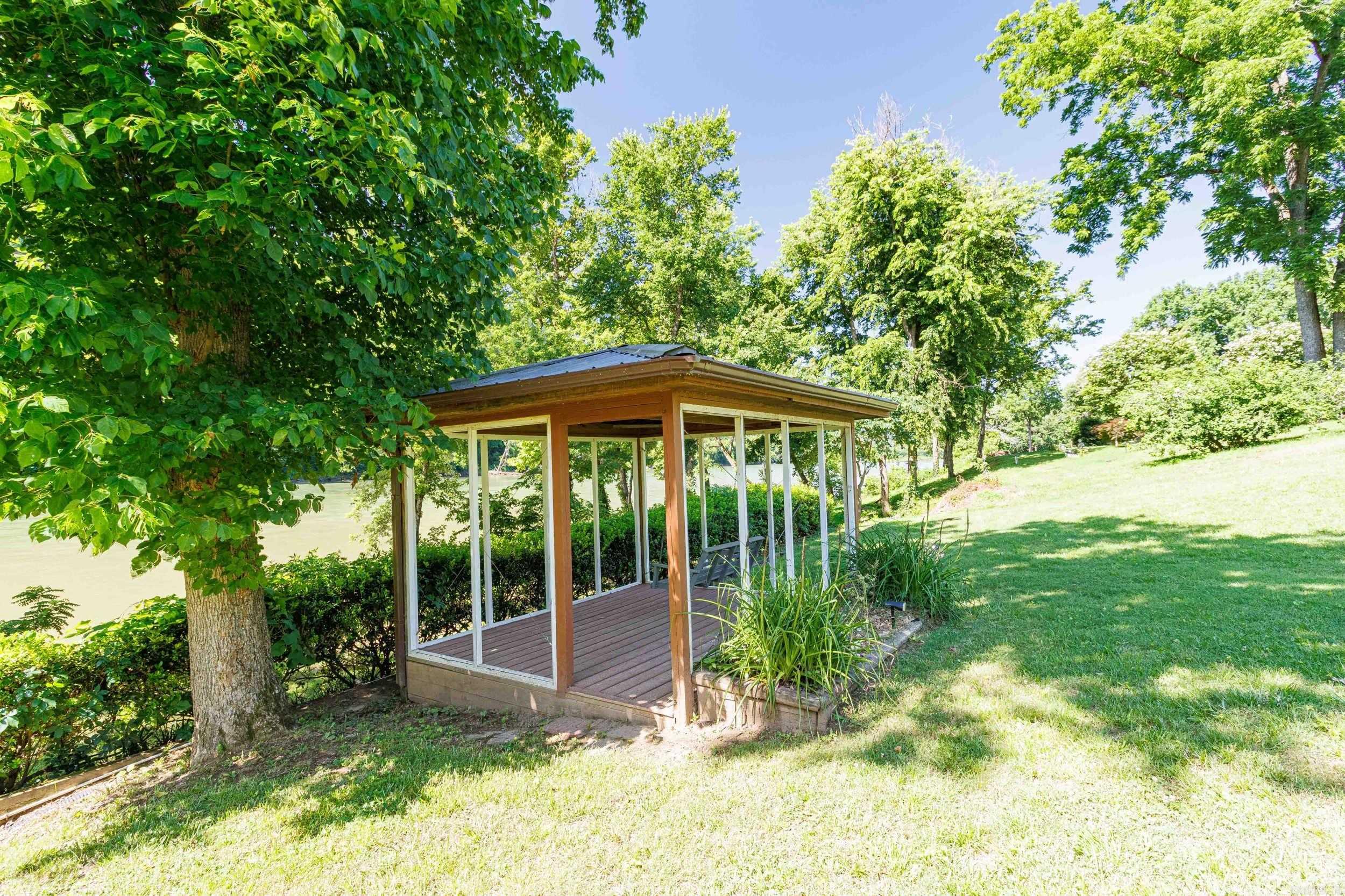 PORTERFIELD ESTATES - Residential