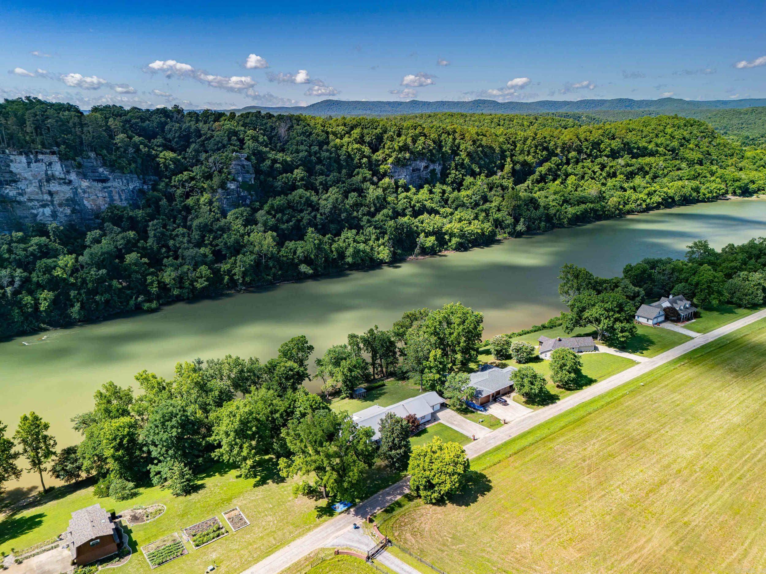 PORTERFIELD ESTATES - Residential