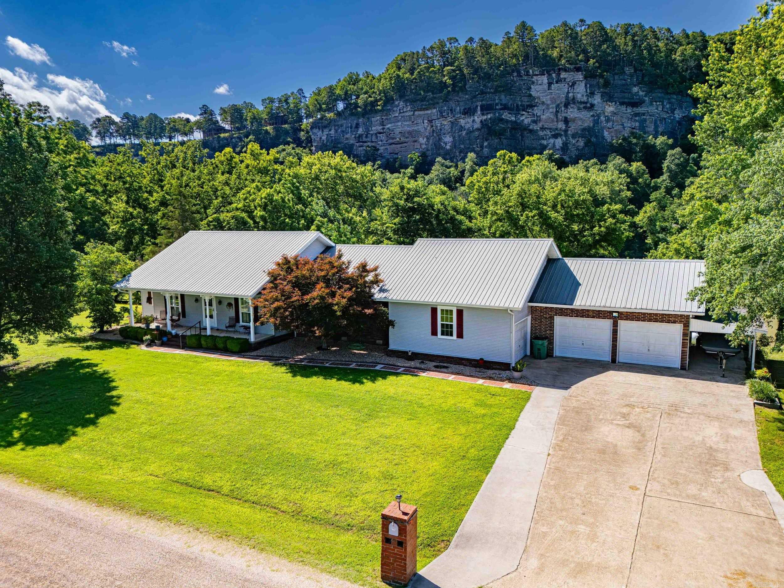 PORTERFIELD ESTATES - Residential