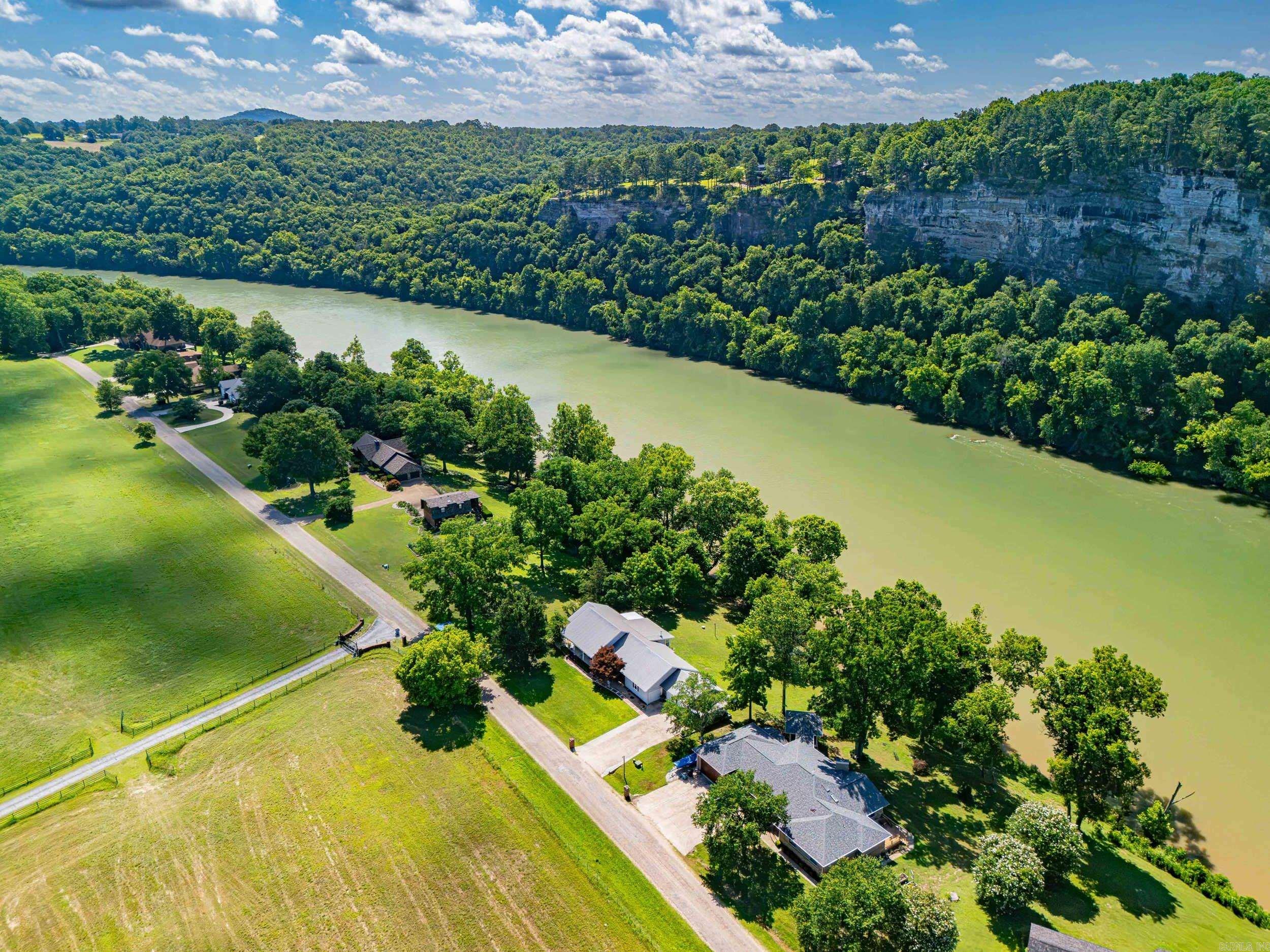 PORTERFIELD ESTATES - Residential