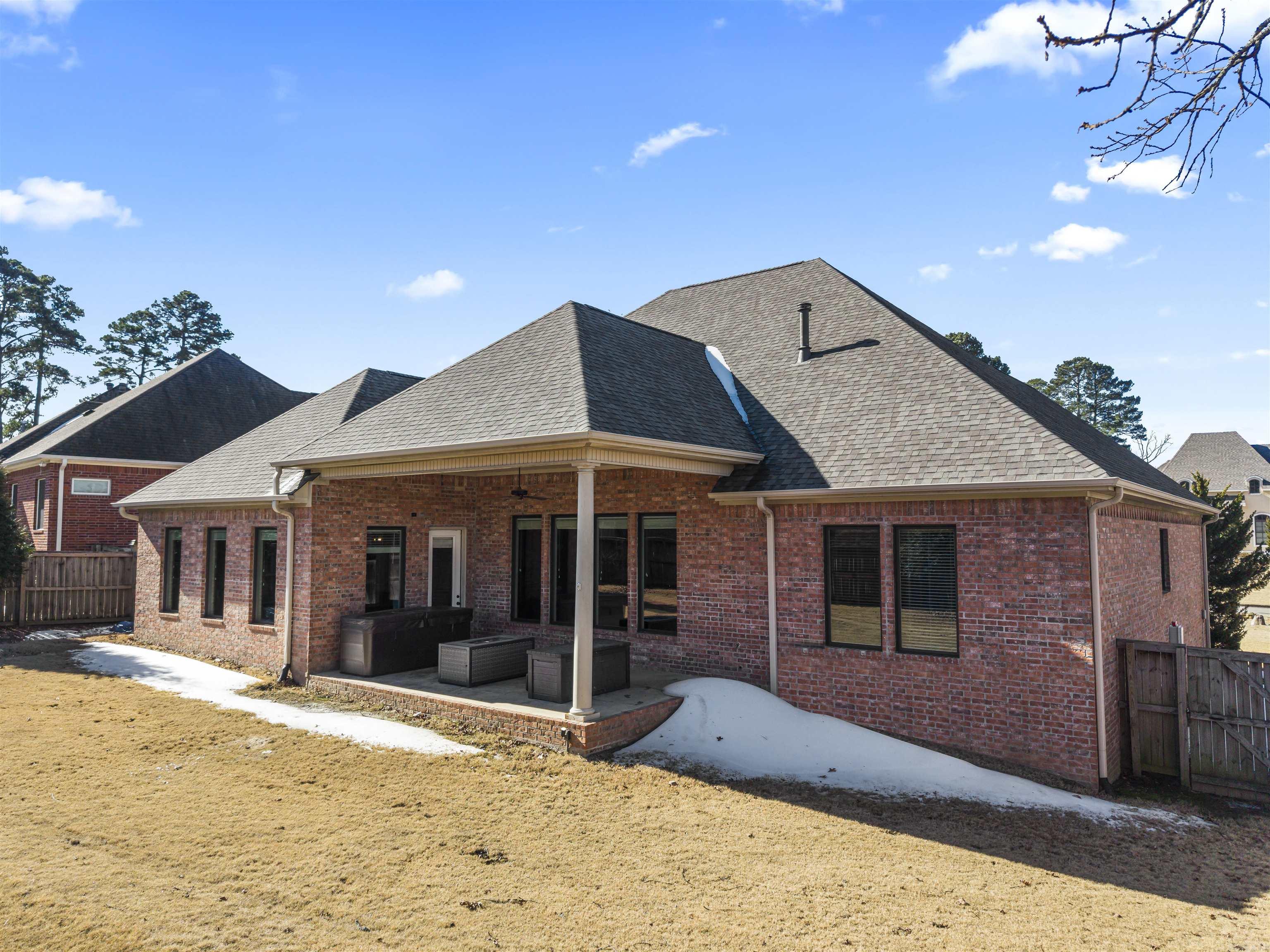 ARLINGTON PARK - Residential