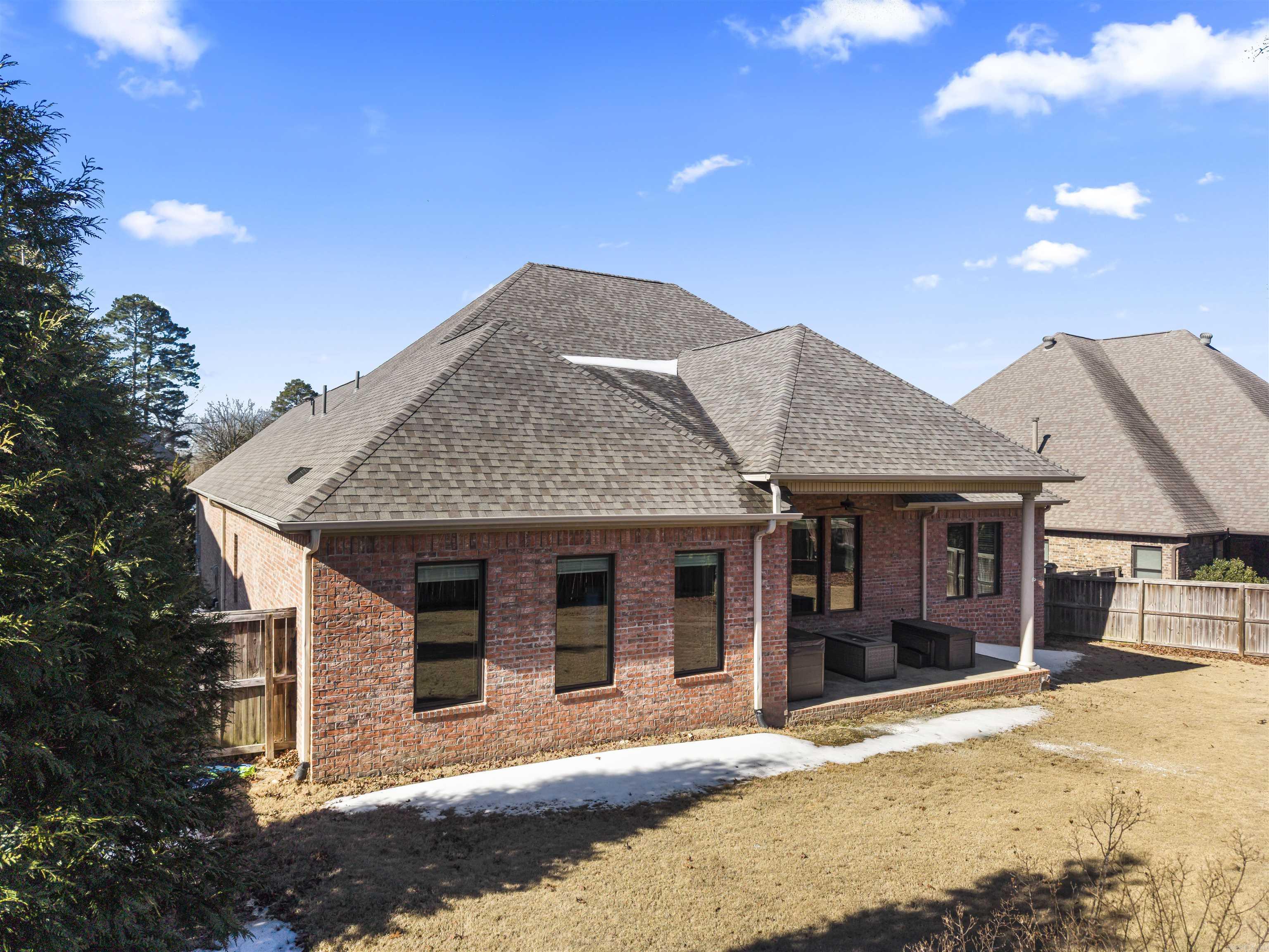 ARLINGTON PARK - Residential