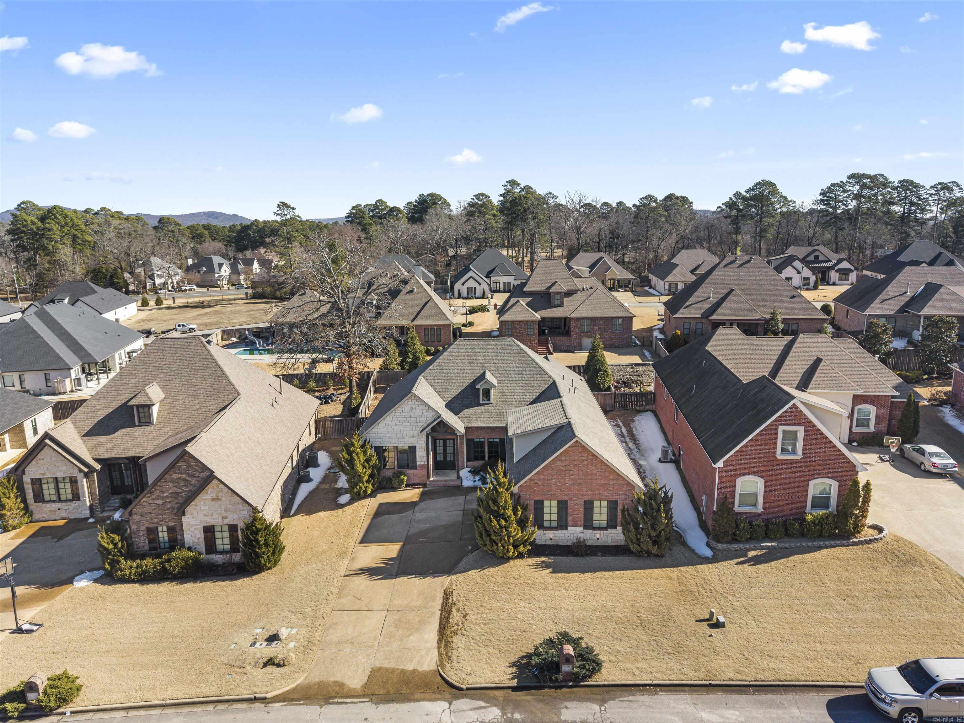 ARLINGTON PARK - Residential