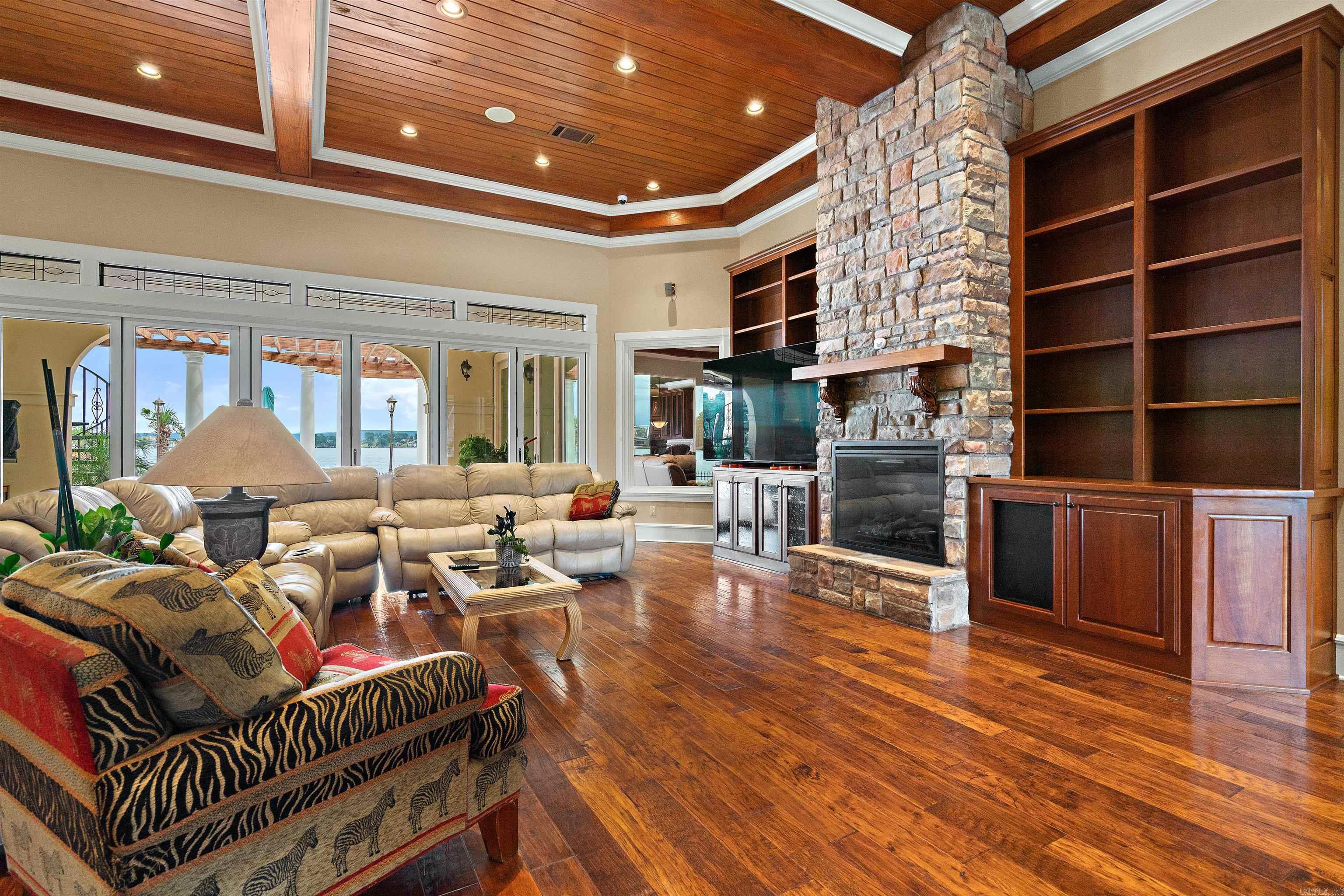 ARD POINTE - Residential