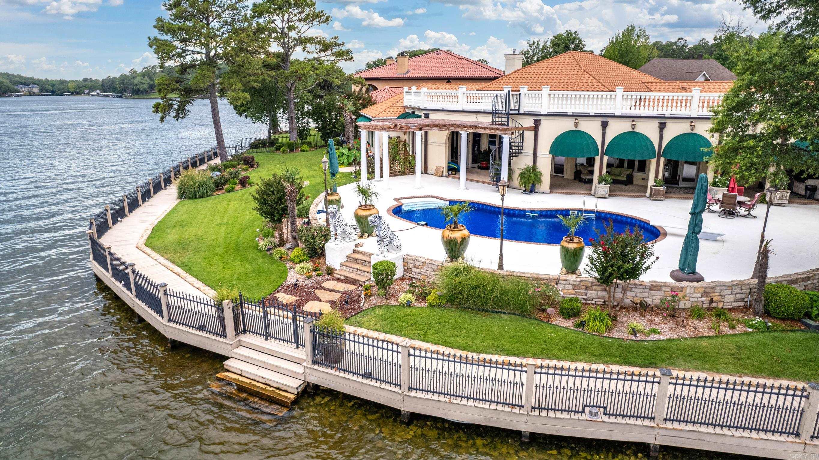 ARD POINTE - Residential