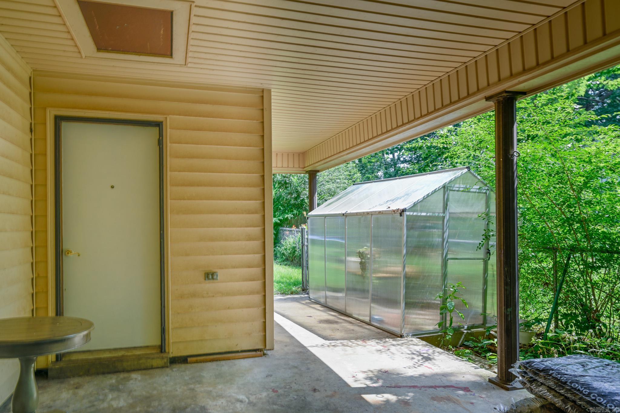 Halls Second - Residential