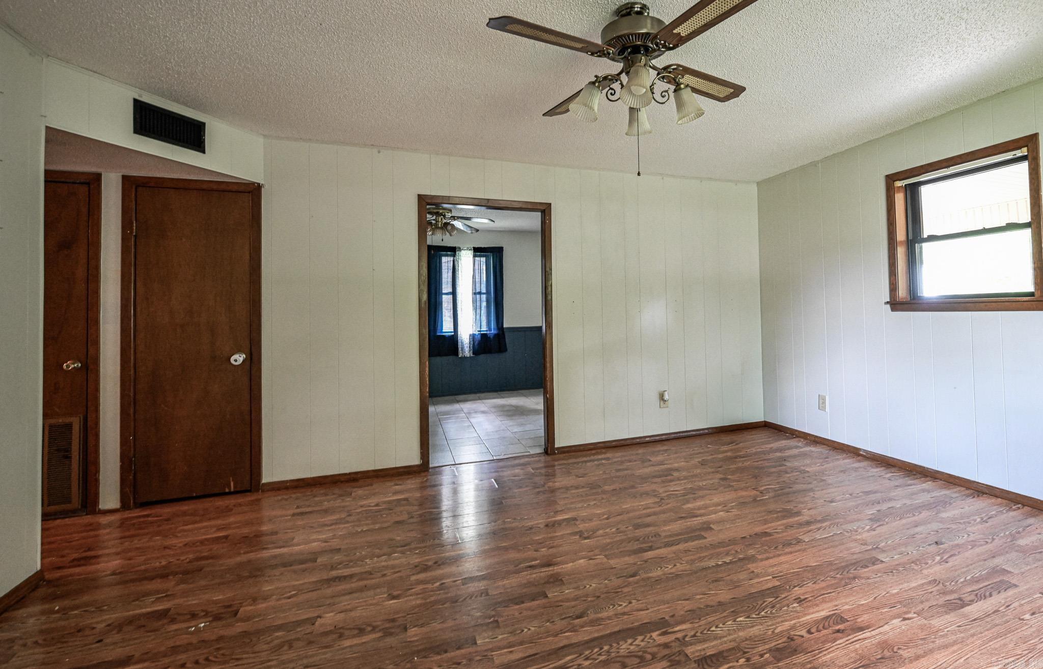 Halls Second - Residential