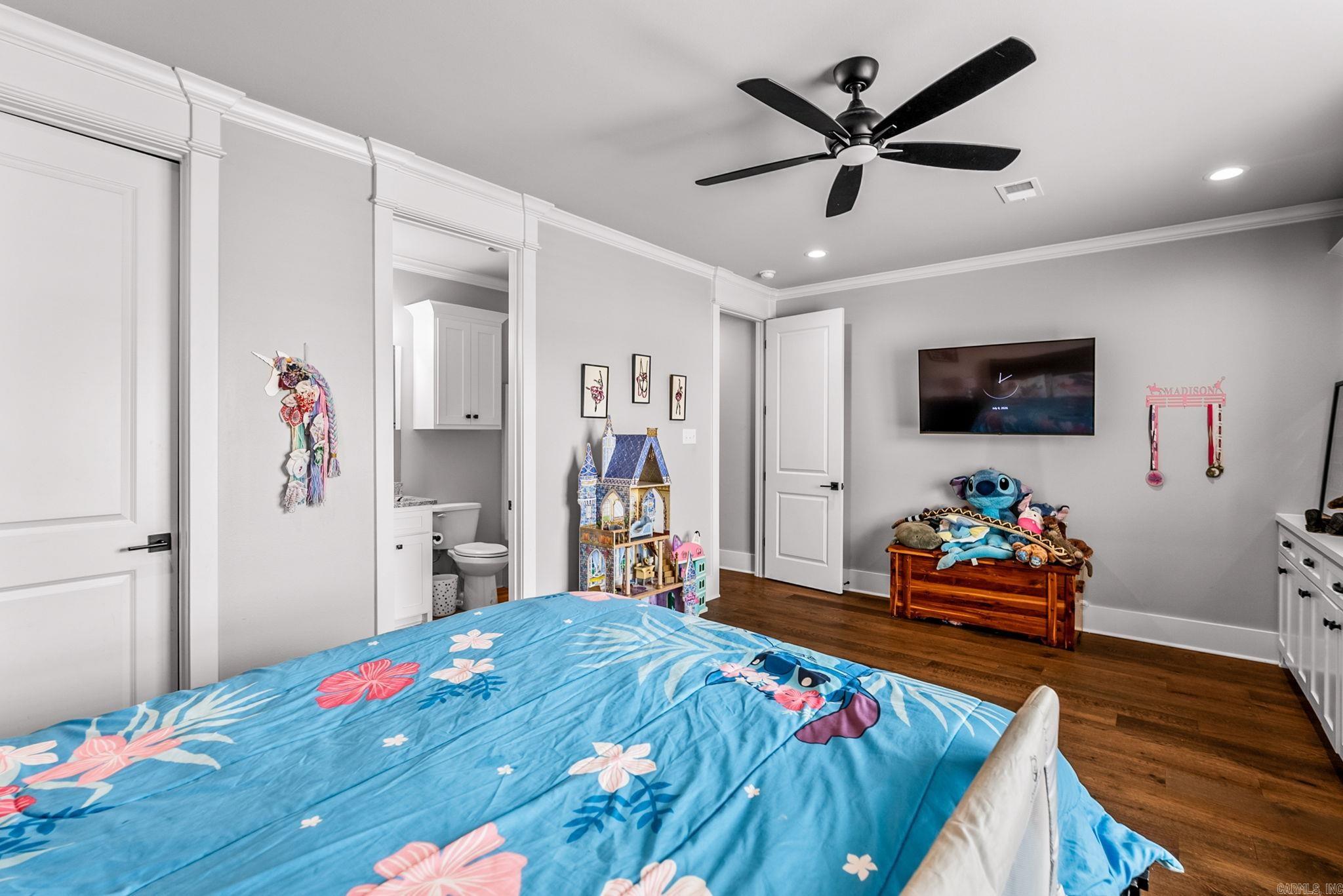 WELLINGTON PLACE - Residential