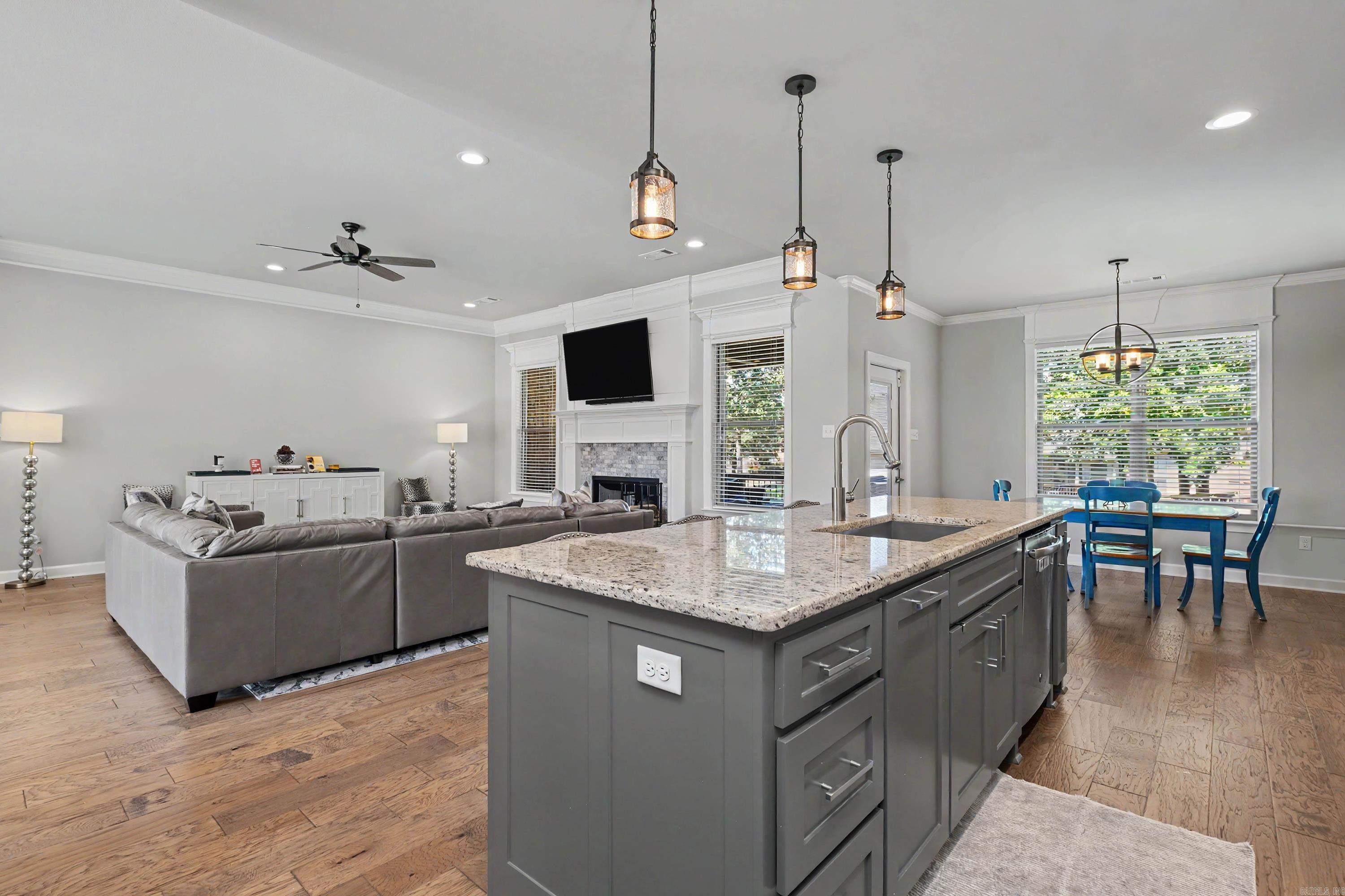 CREEKSIDE ADDN - Residential