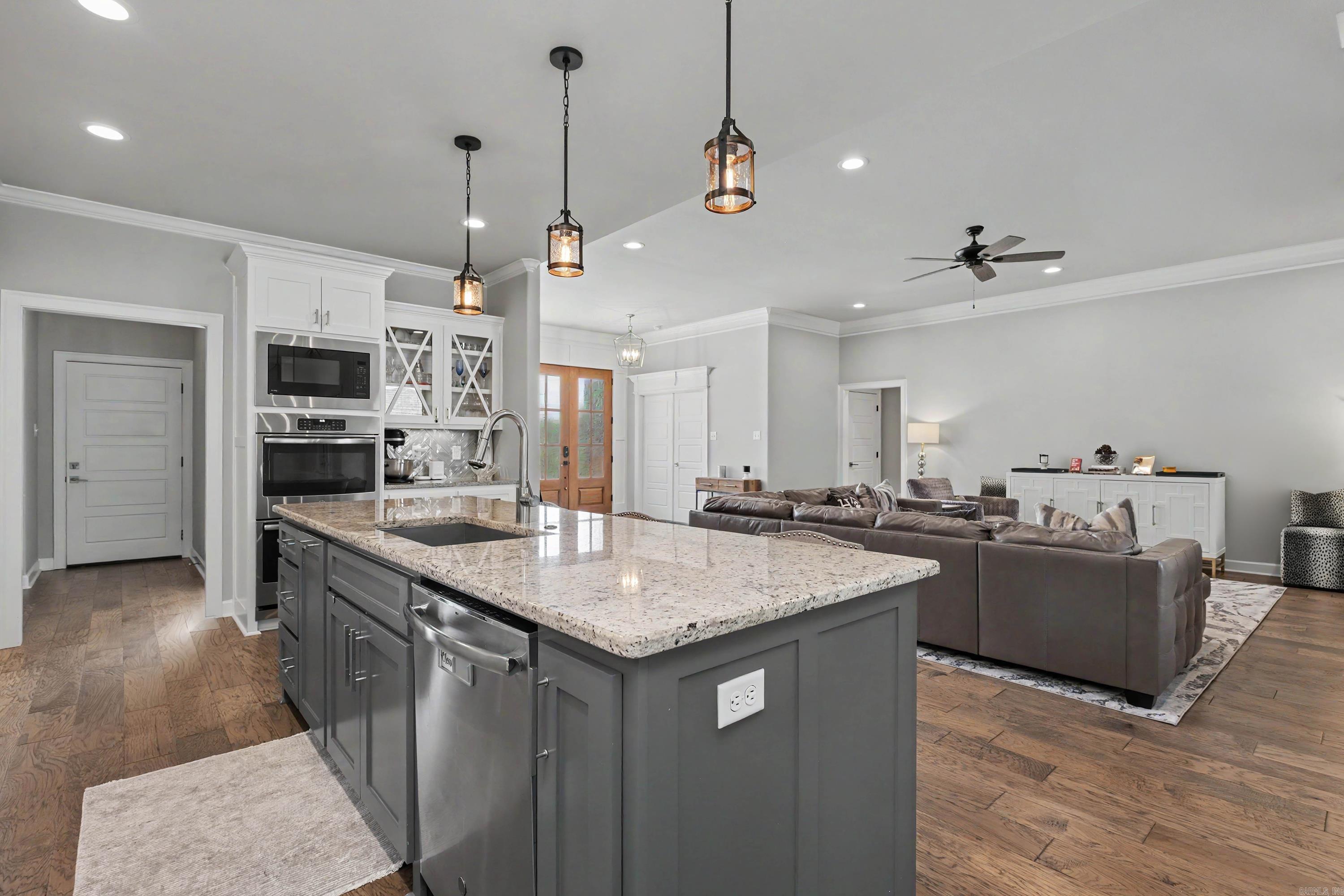 CREEKSIDE ADDN - Residential