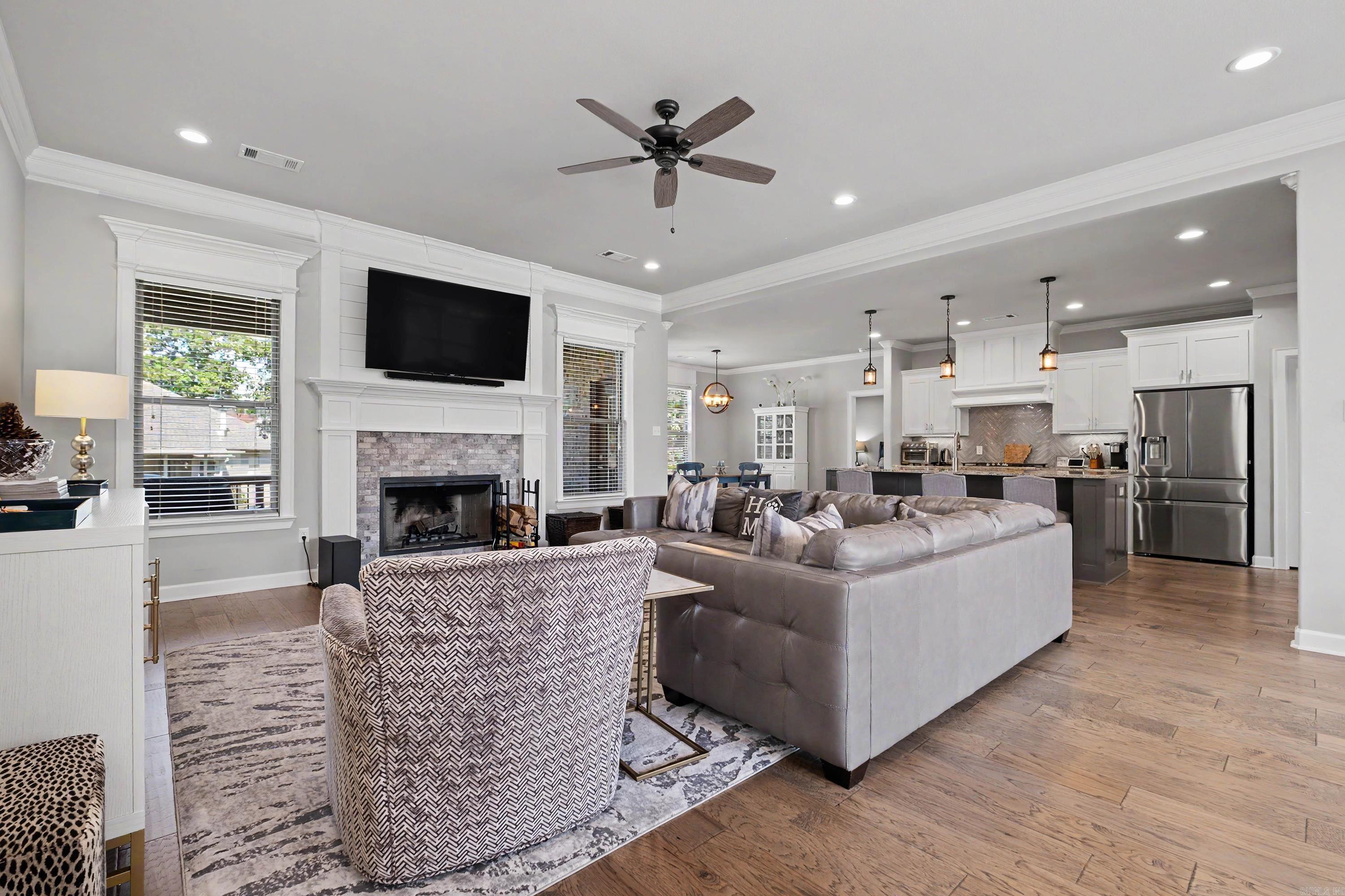 CREEKSIDE ADDN - Residential