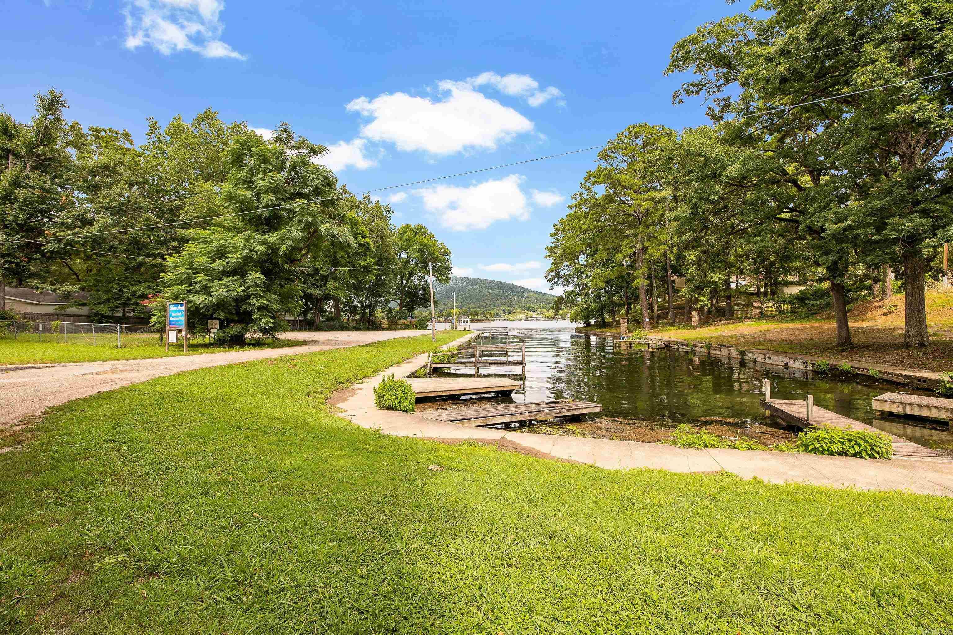 BAYOU SEC #1 OF SHORE ACRES - Residential