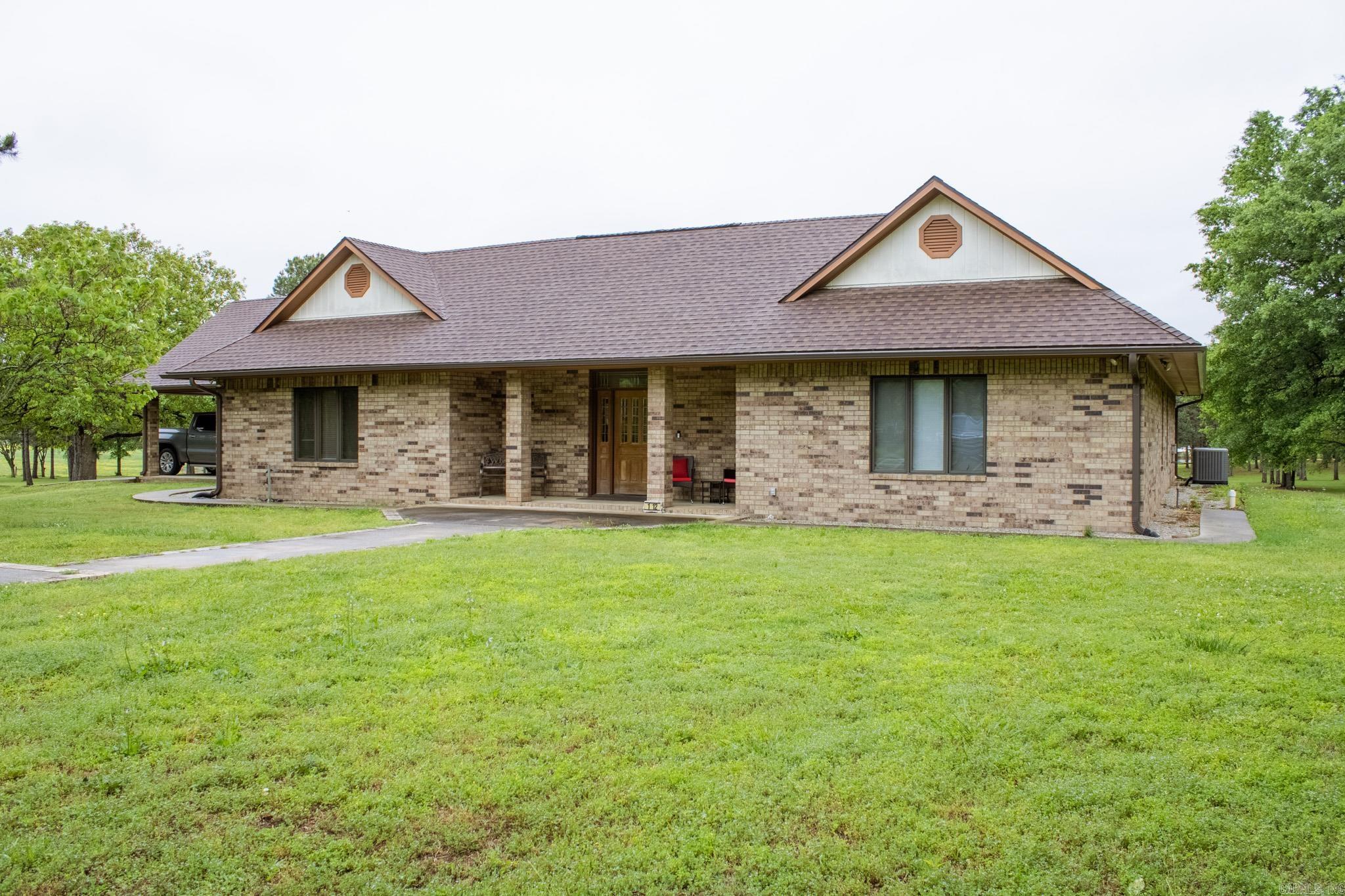 COUNTRY CLUB ESTATES - Residential