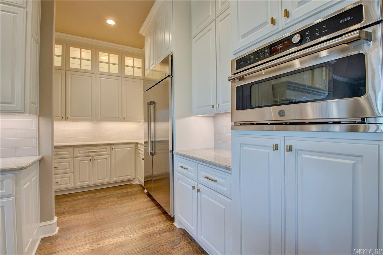 WOODLANDS EDGE - Residential