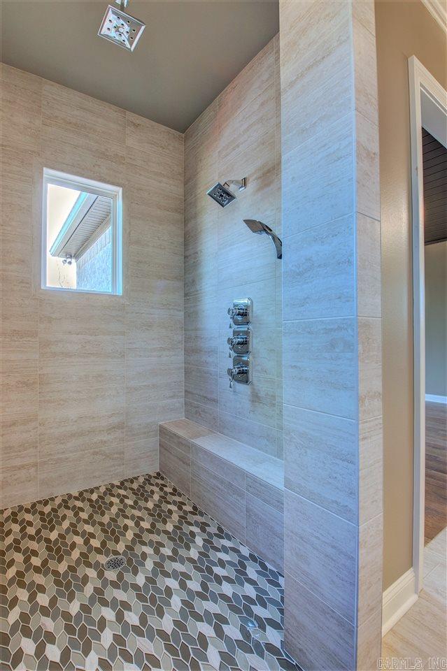 WOODLANDS EDGE - Residential