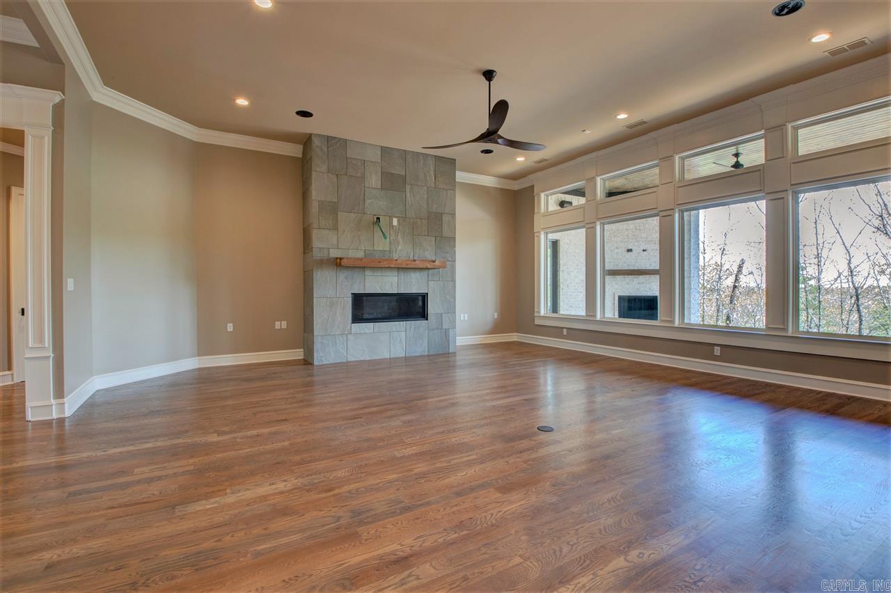 WOODLANDS EDGE - Residential