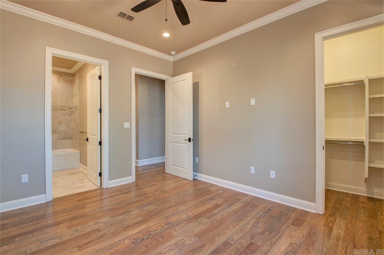WOODLANDS EDGE - Residential