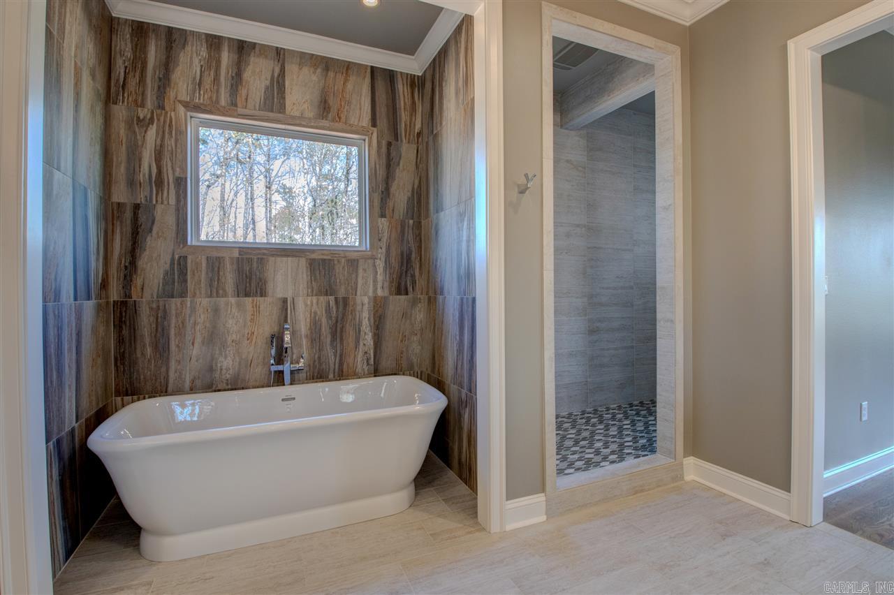 WOODLANDS EDGE - Residential