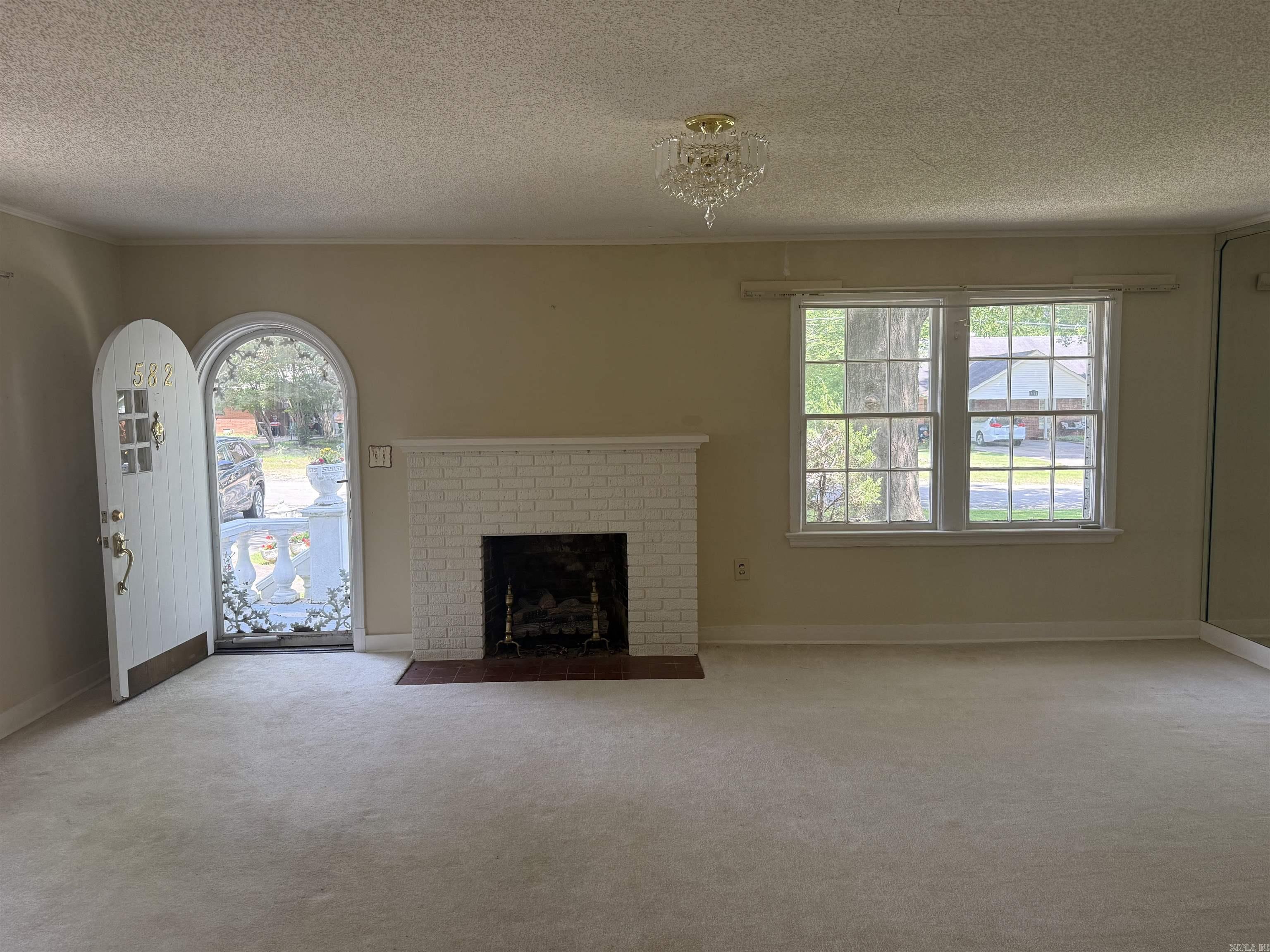 HOLIFIELD - Residential