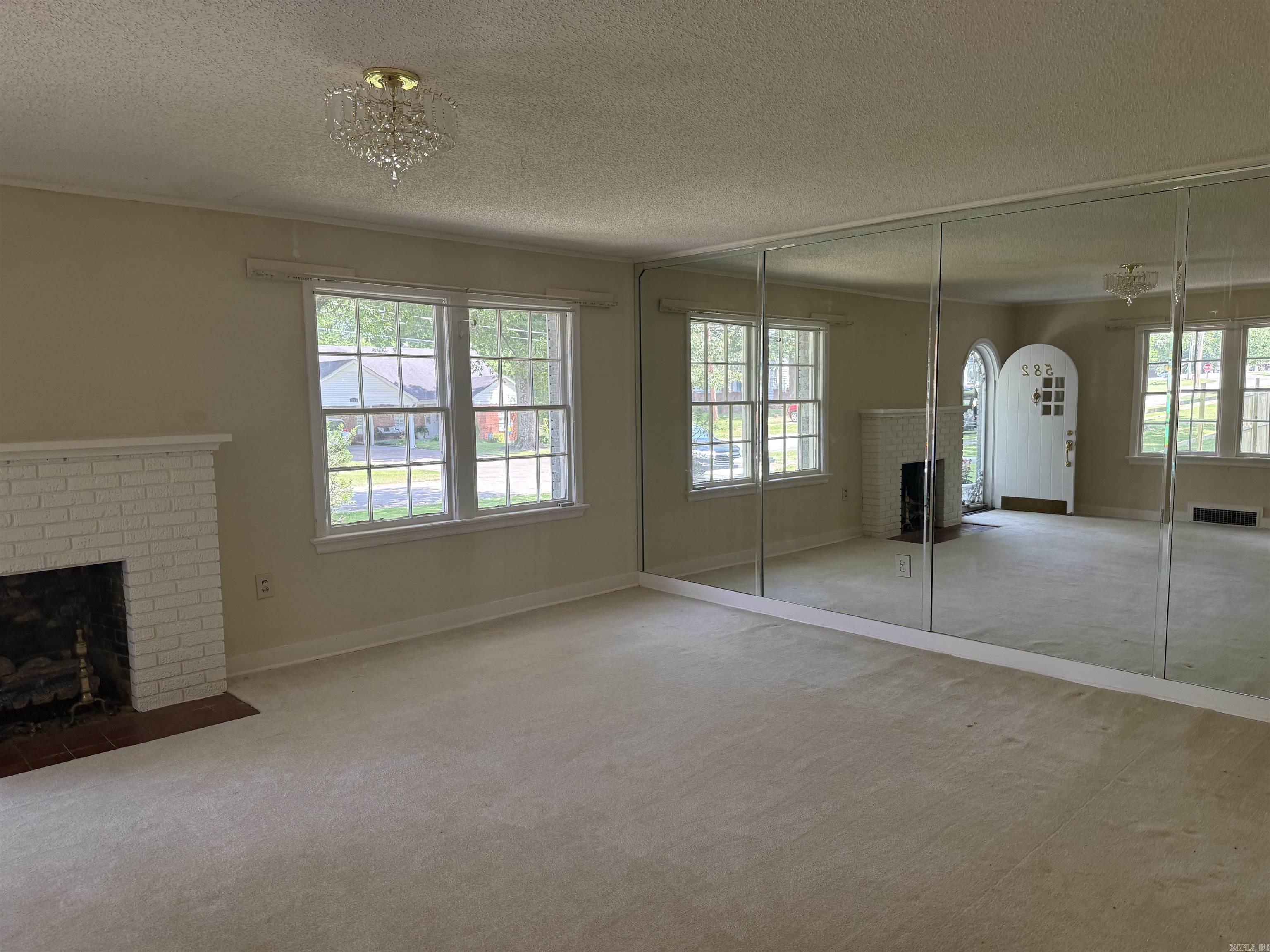 HOLIFIELD - Residential
